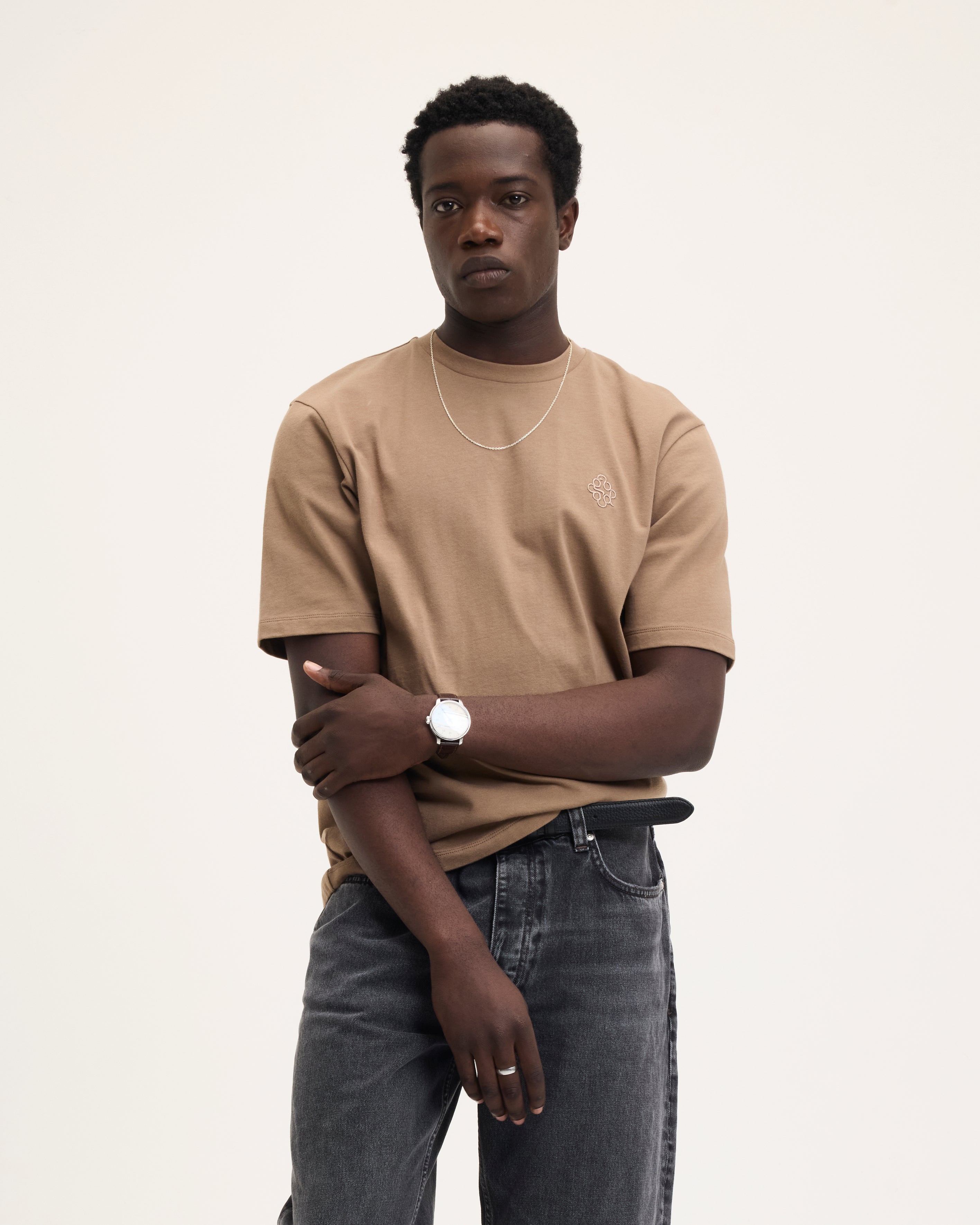 GOODPEOPLE Tommy Signature Tee t-shirt mocca cotone