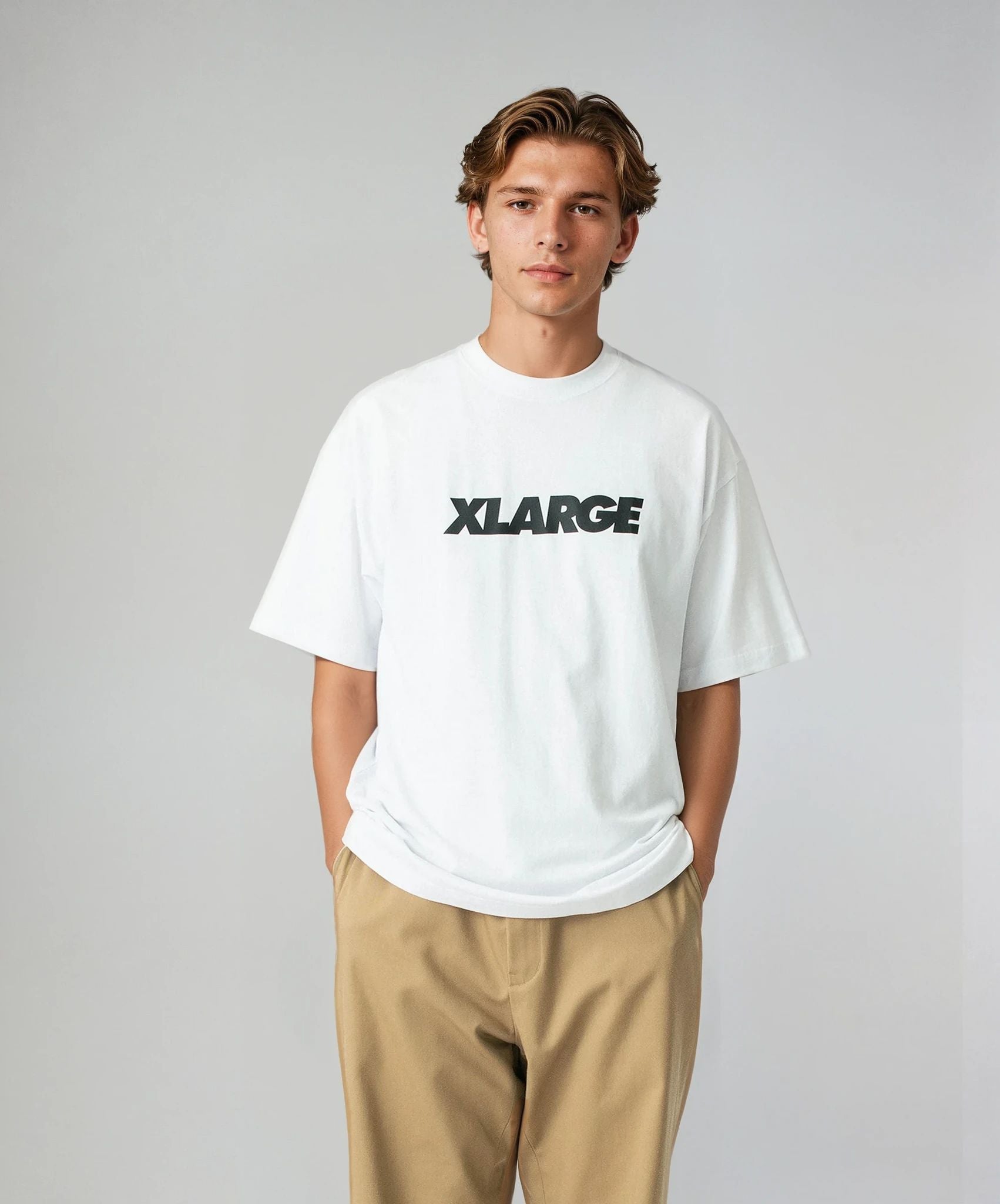 X-Large Standard Logo S/S Tee maglietta bianca cotone
