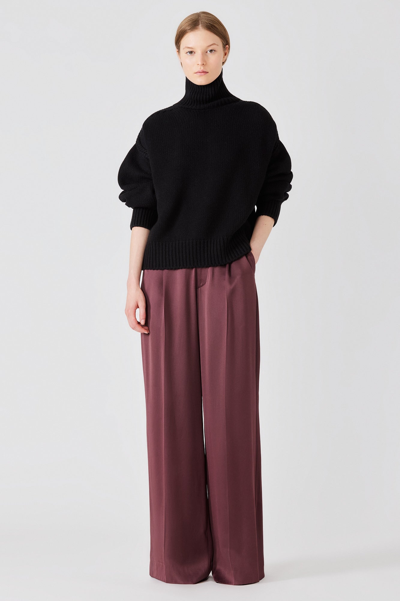 Sa Su Phi Gaia maglione cashmere collo alto nero