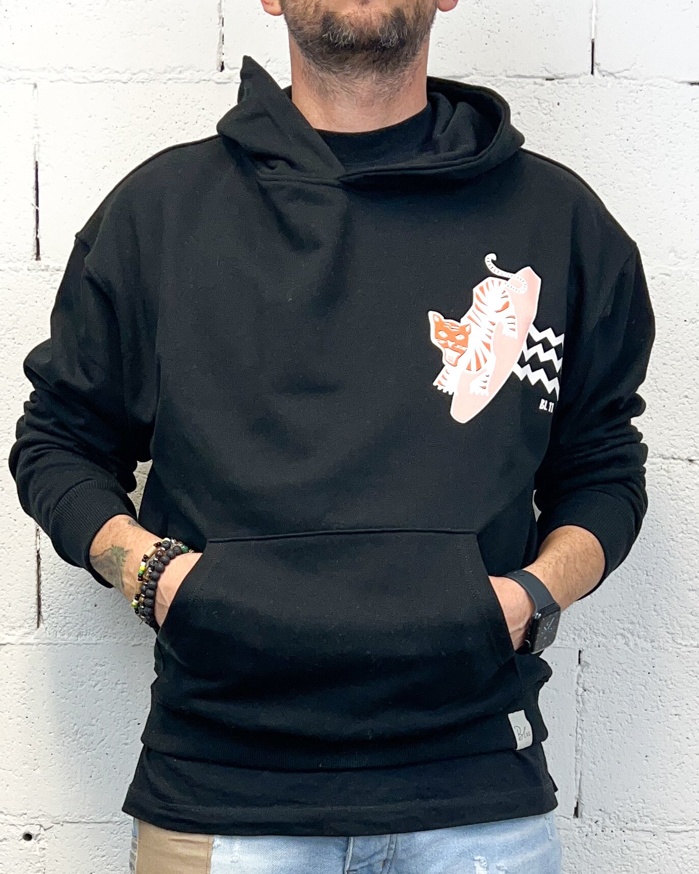 ONLYONE Fuel BL11 felpa cappuccio nera crop