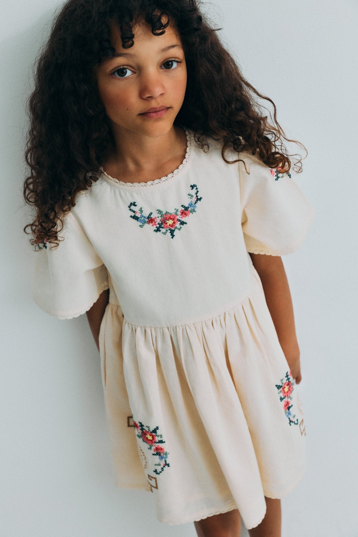The New Society Narcise abito bambina cotone ecru