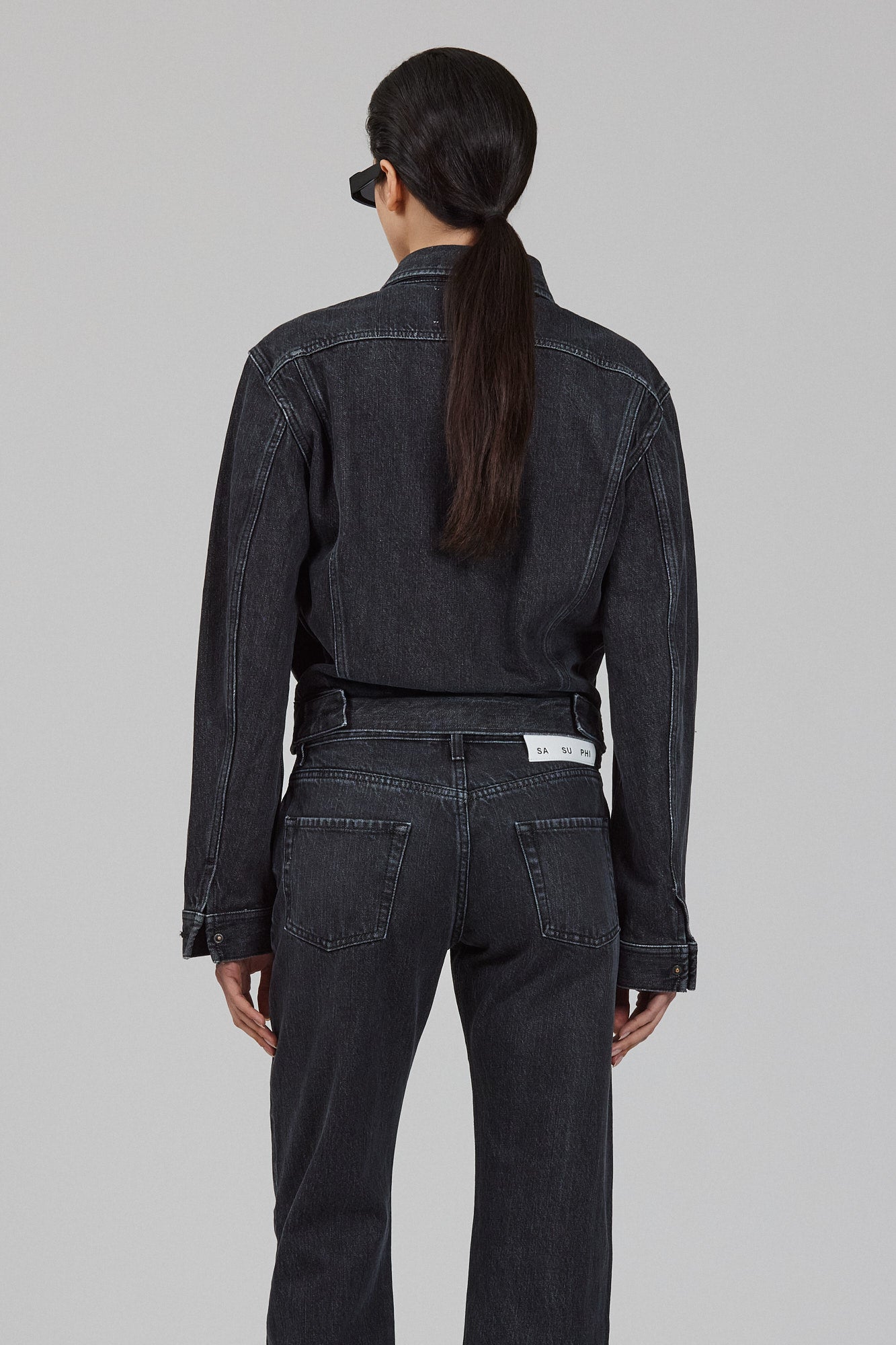Sa Su Phi giacca denim boxy nera bottoni
