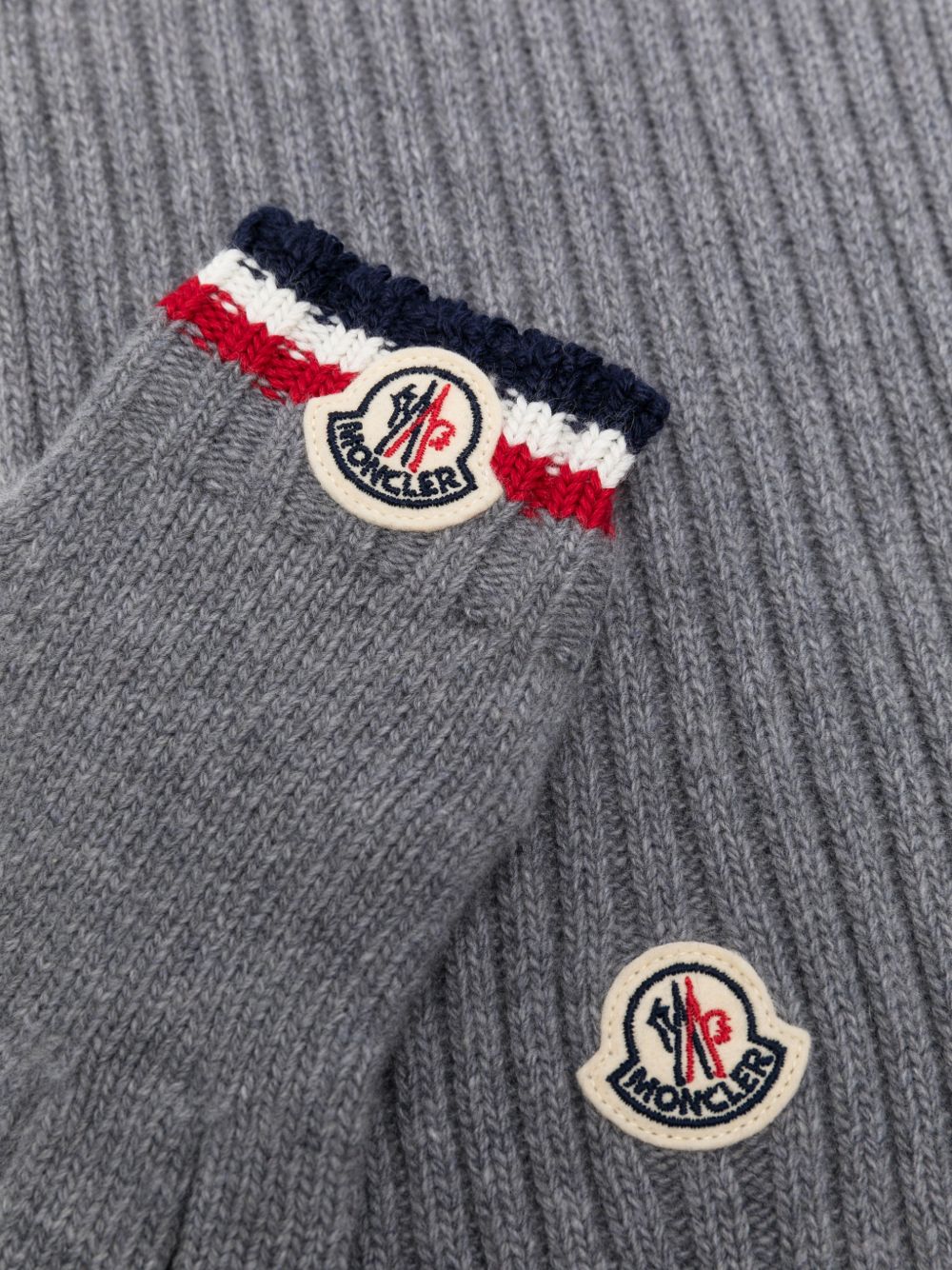 Moncler Enfant L29543G00002 completo bambino taglia L