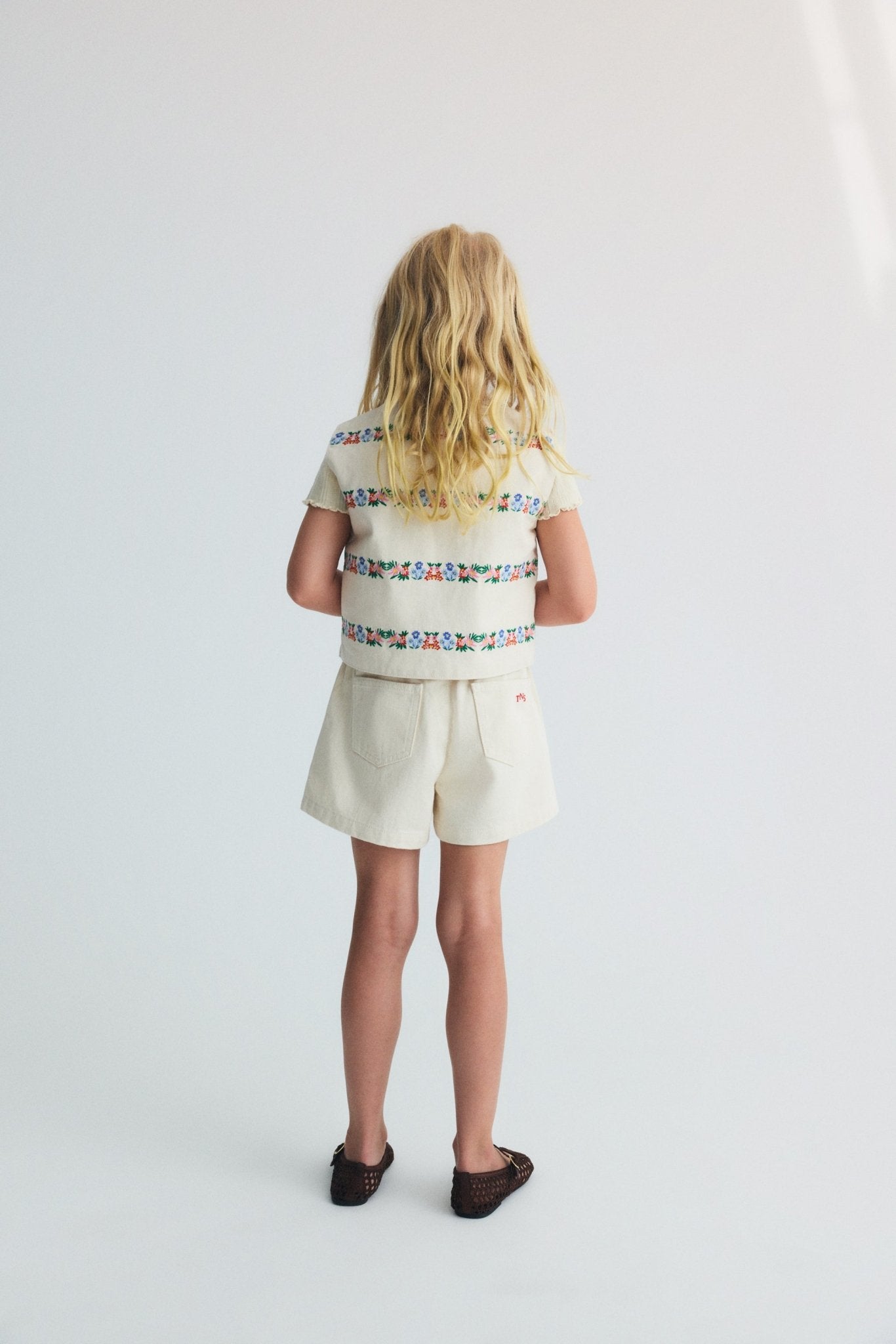 The New Society Malva gilet denim naturale ricamato bambina