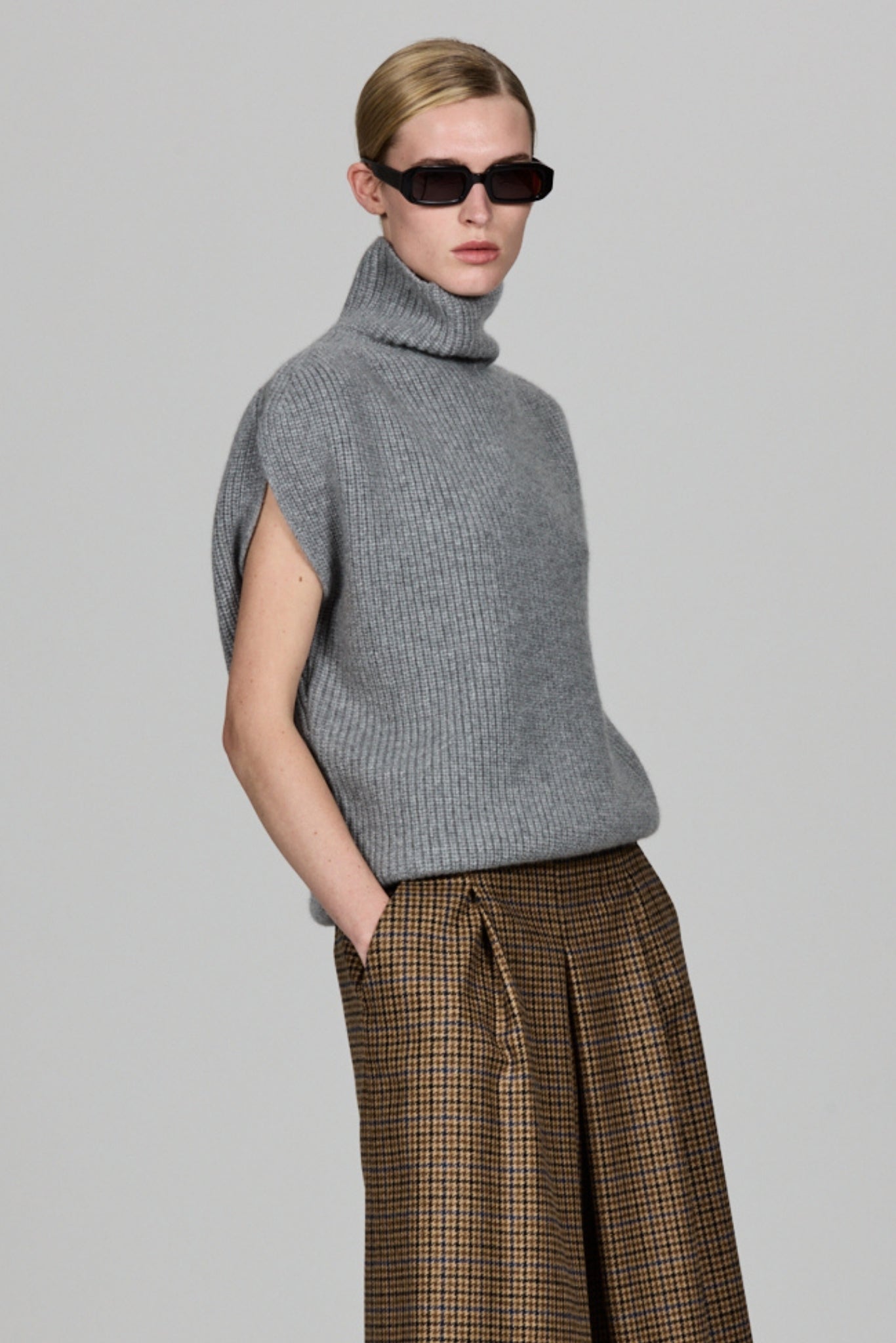 Sa Su Phi gilet collo alto coste cashmere 38