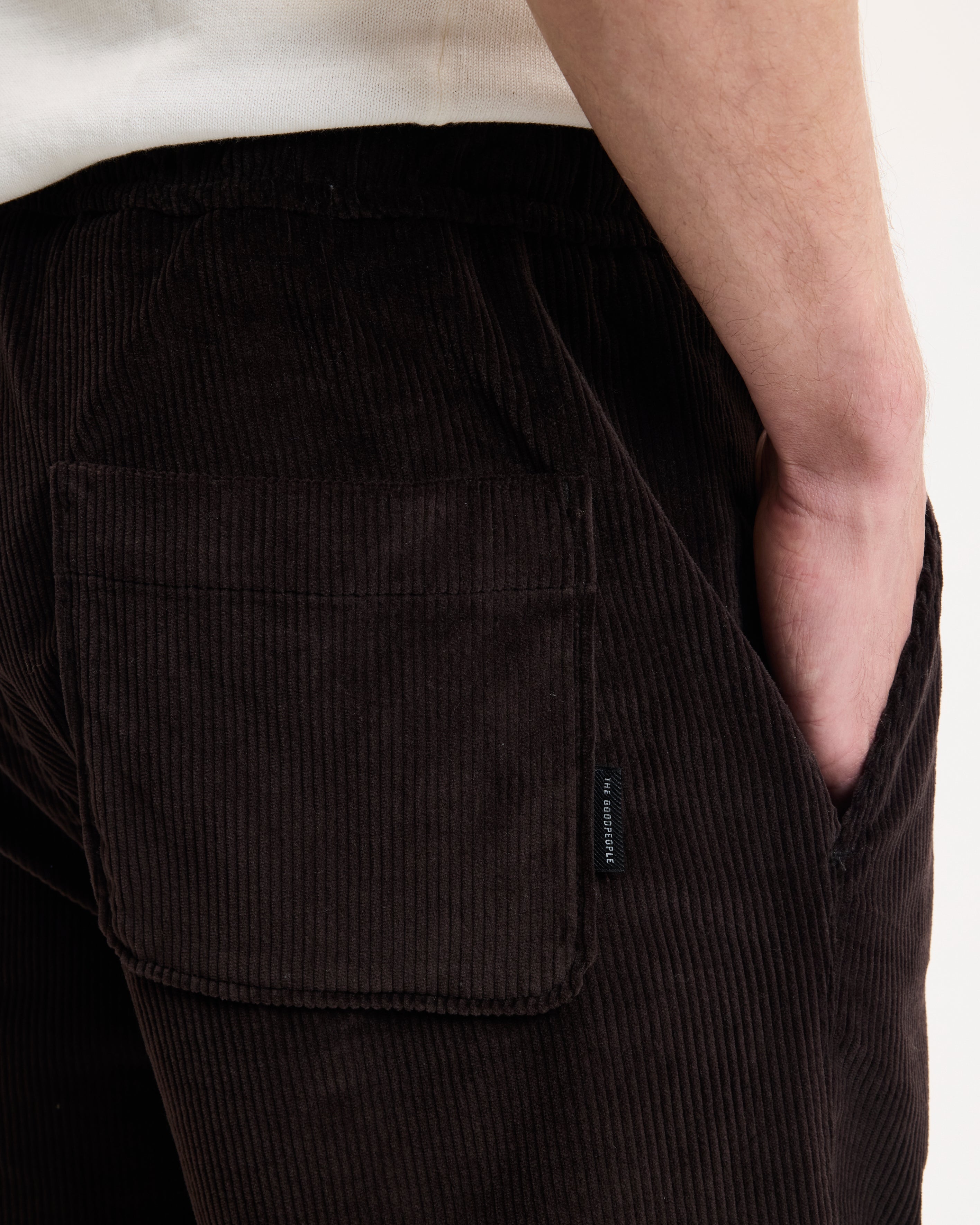 GOODPEOPLE Bob pantaloni velluto marrone relaxed