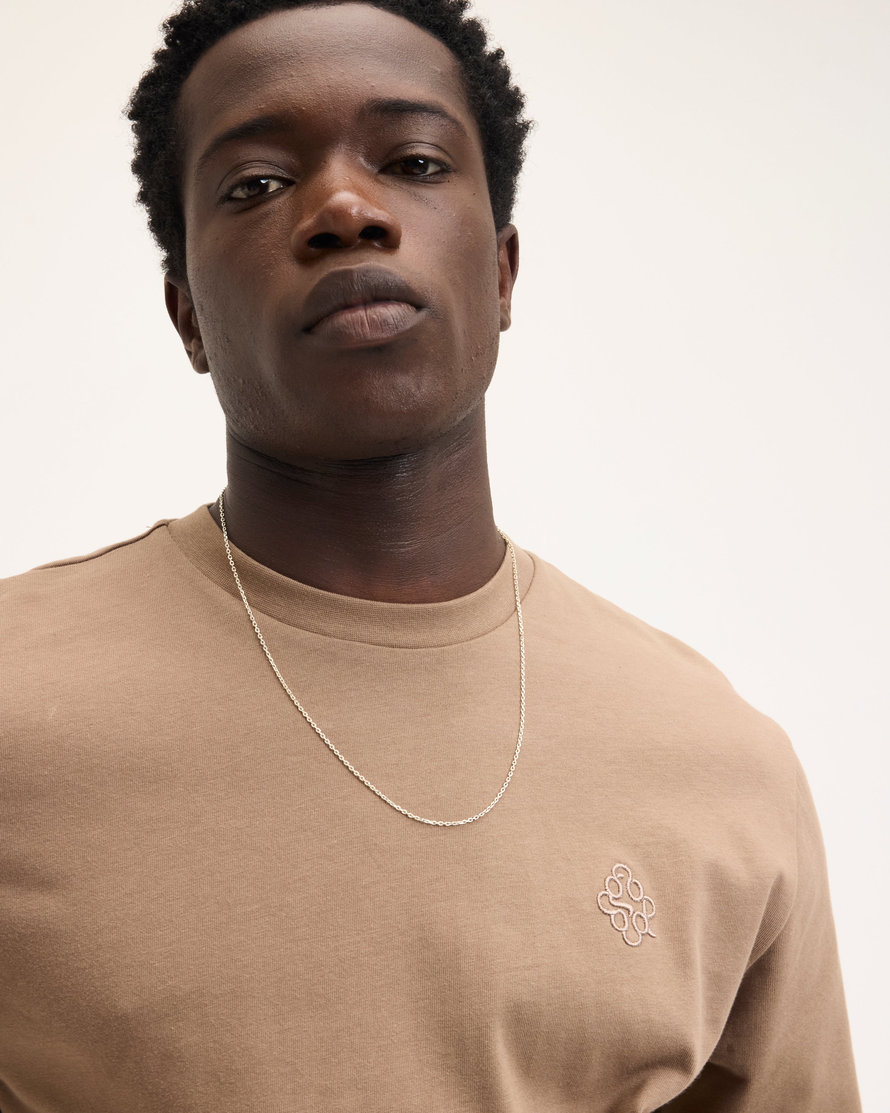 GOODPEOPLE Tommy Signature Tee t-shirt mocca cotone