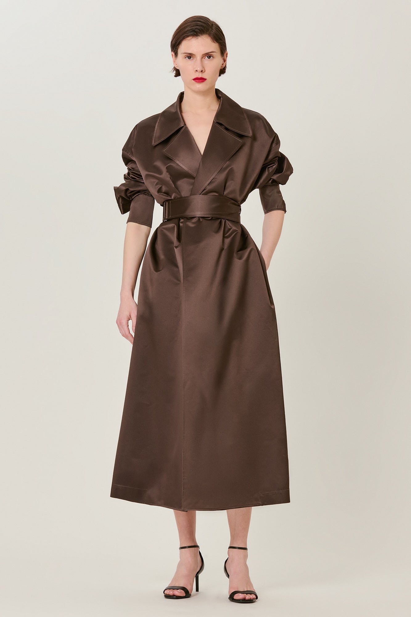 Sa Su Phi Valentina trench in seta marrone cioccolato