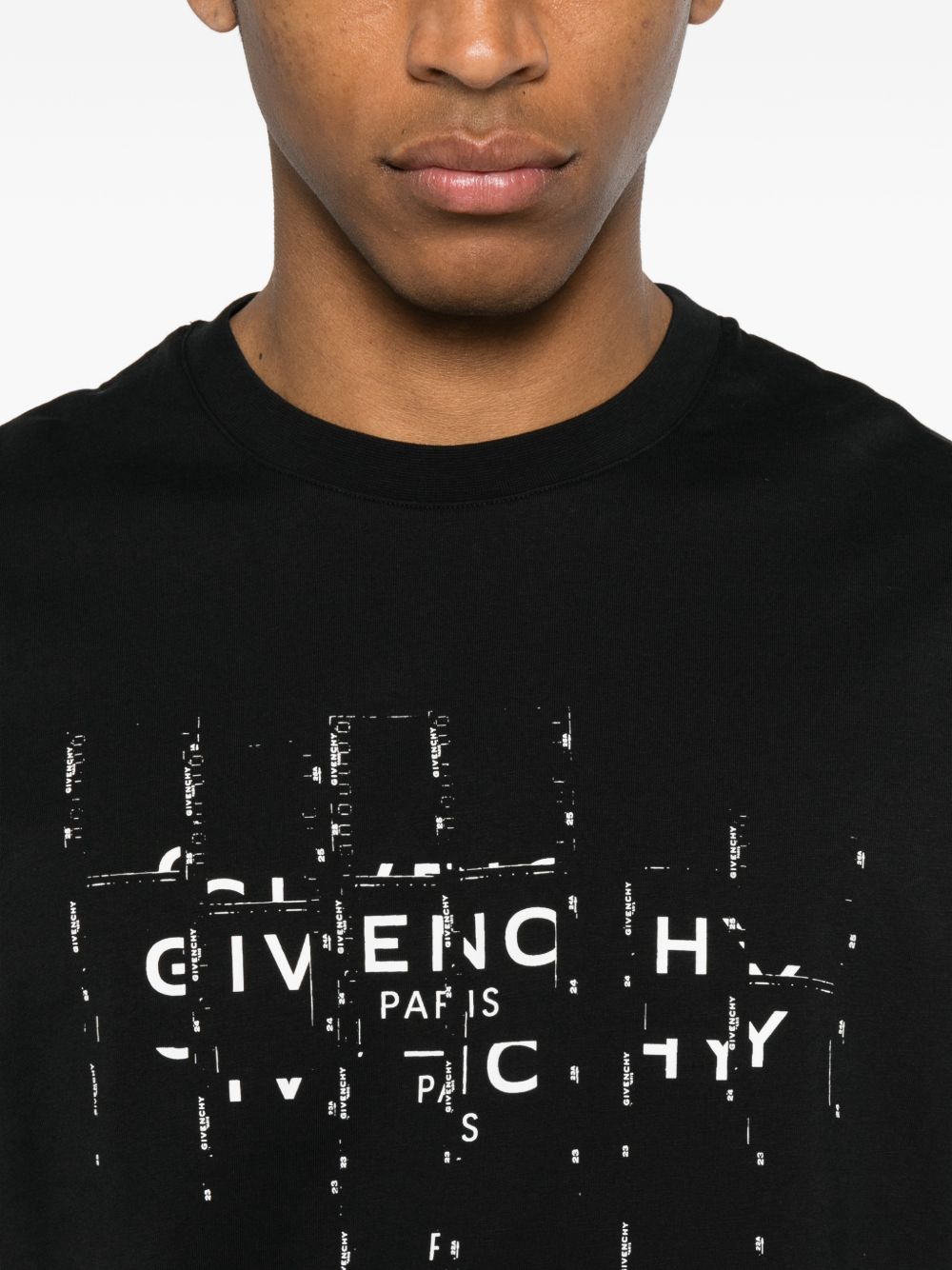 Givenchy BM71NK3YU9 t-shirt nera uomo