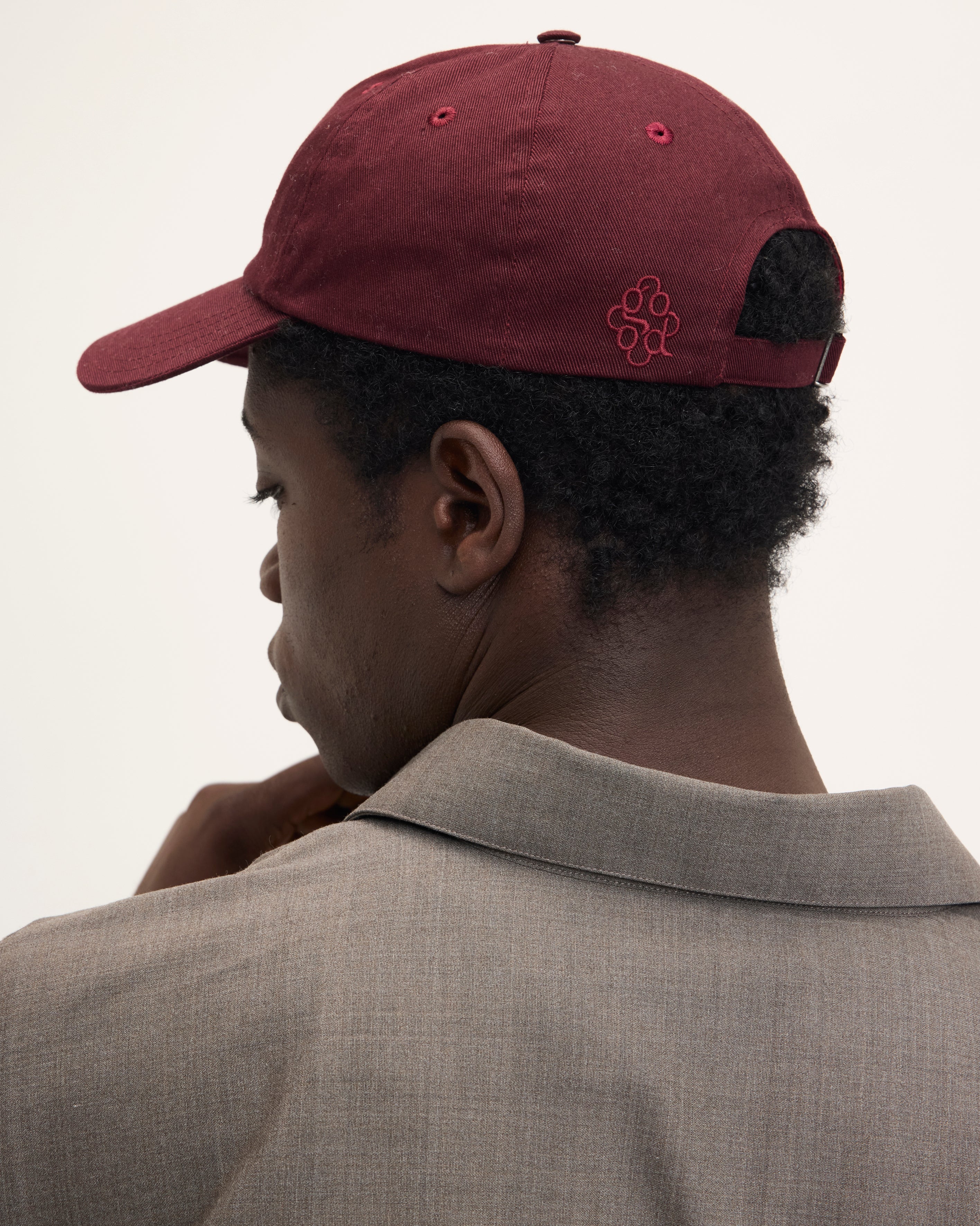 GOODPEOPLE Classic cappellino bordeaux logo ricamato