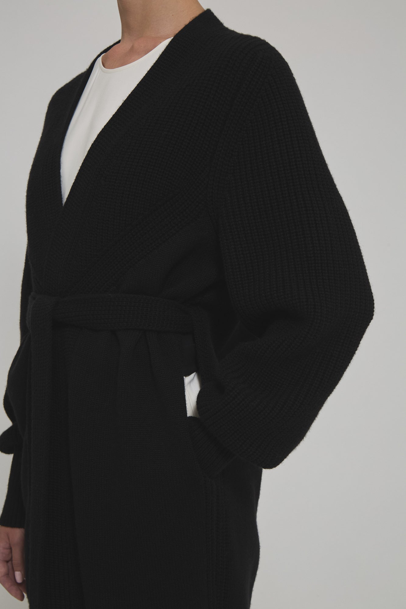 Sa Su Phi Armor cardigan cashmere nero con cintura