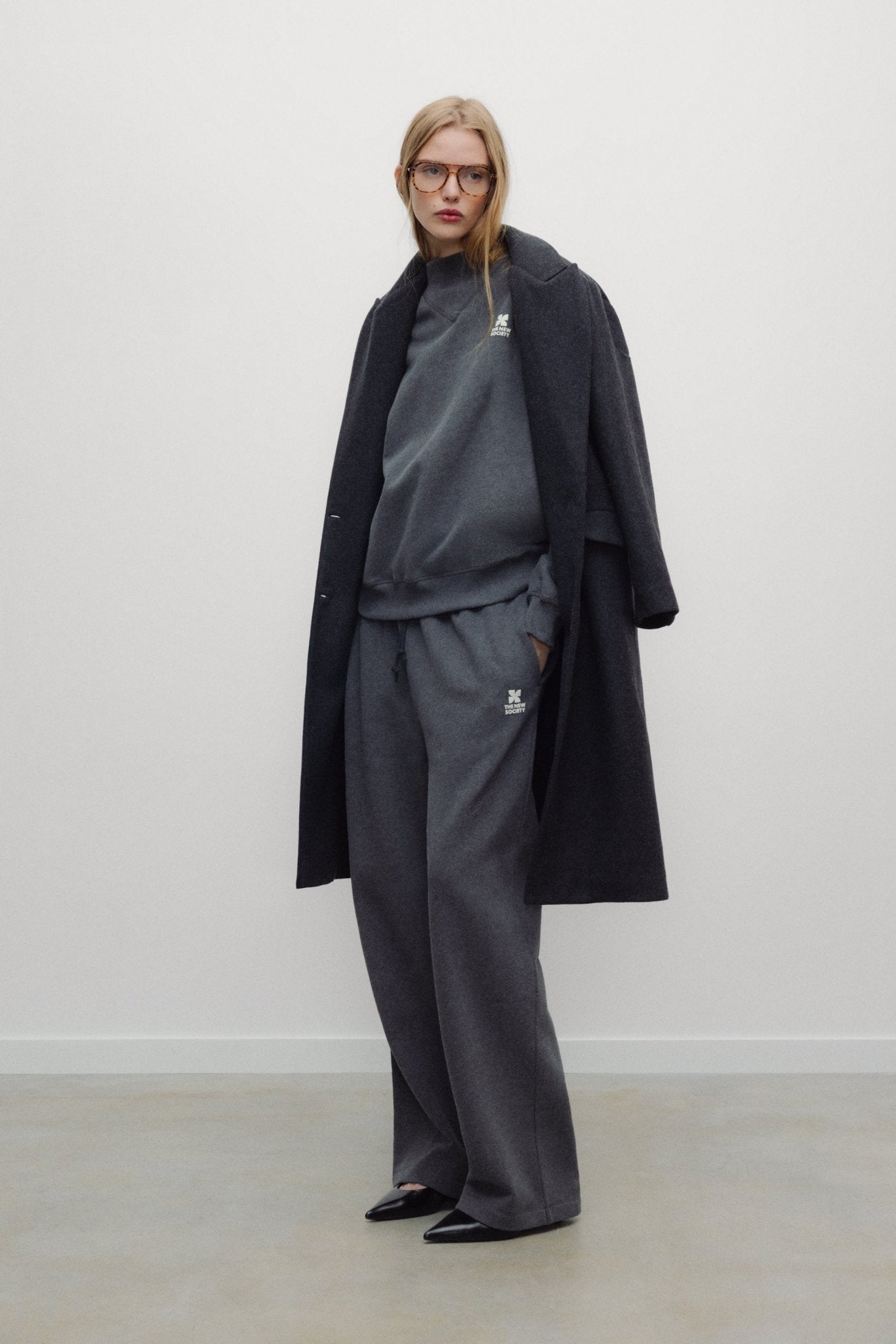 The New Society TNS Logo Rib Collar felpa donna Dark Grey