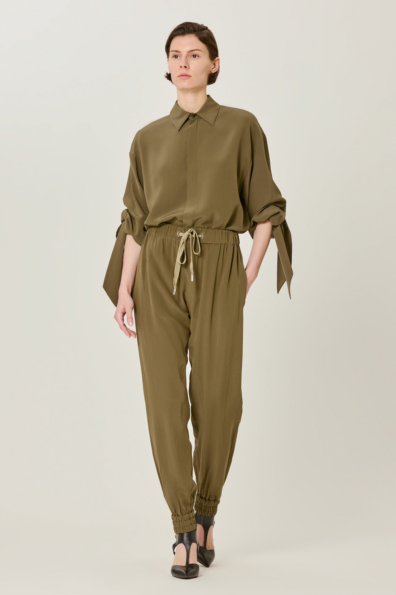 Sa Su Phi Valentina jogger in crepe fango