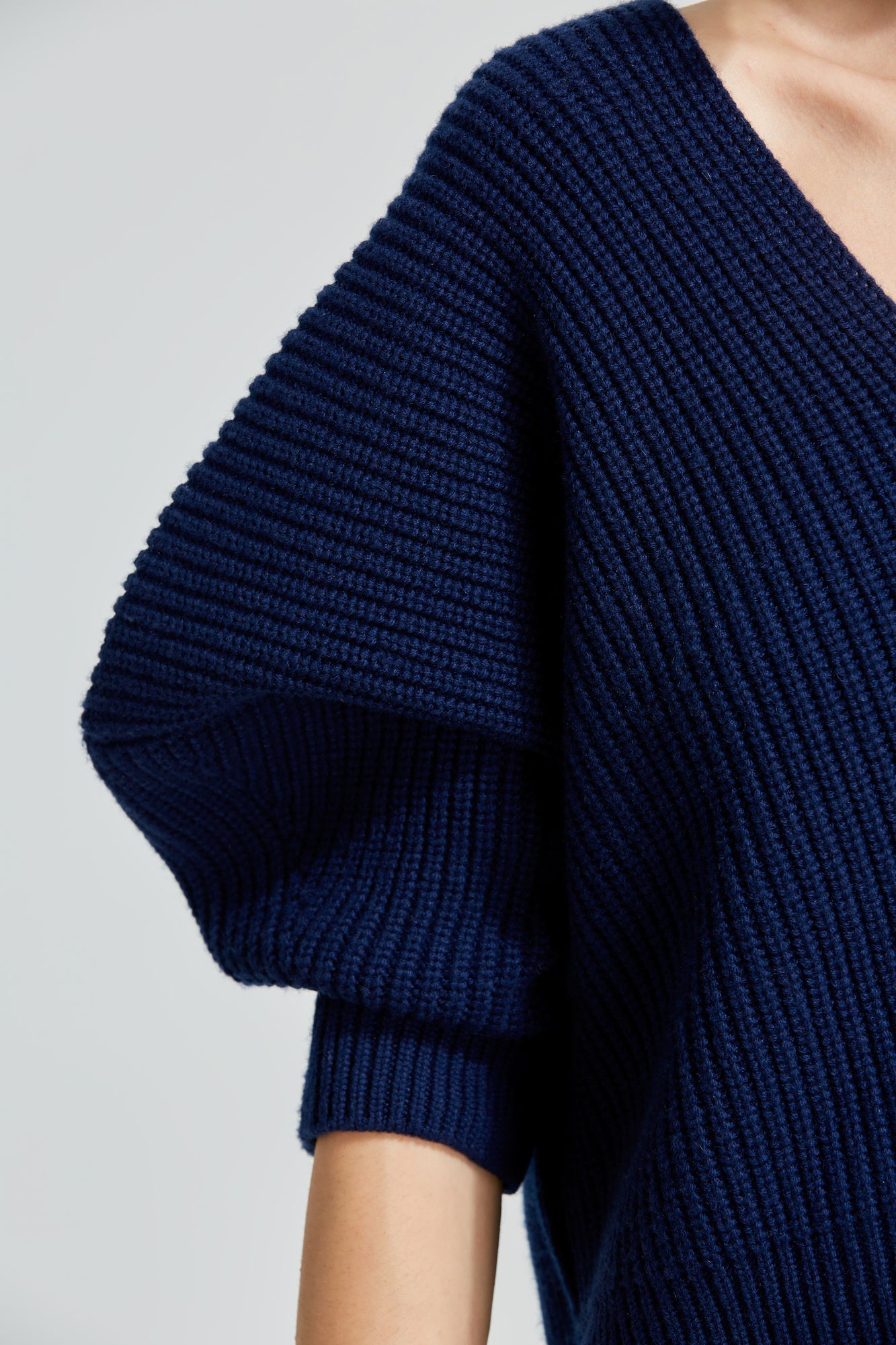 Sa Su Phi Maglia a V maglione navy blu cashmere