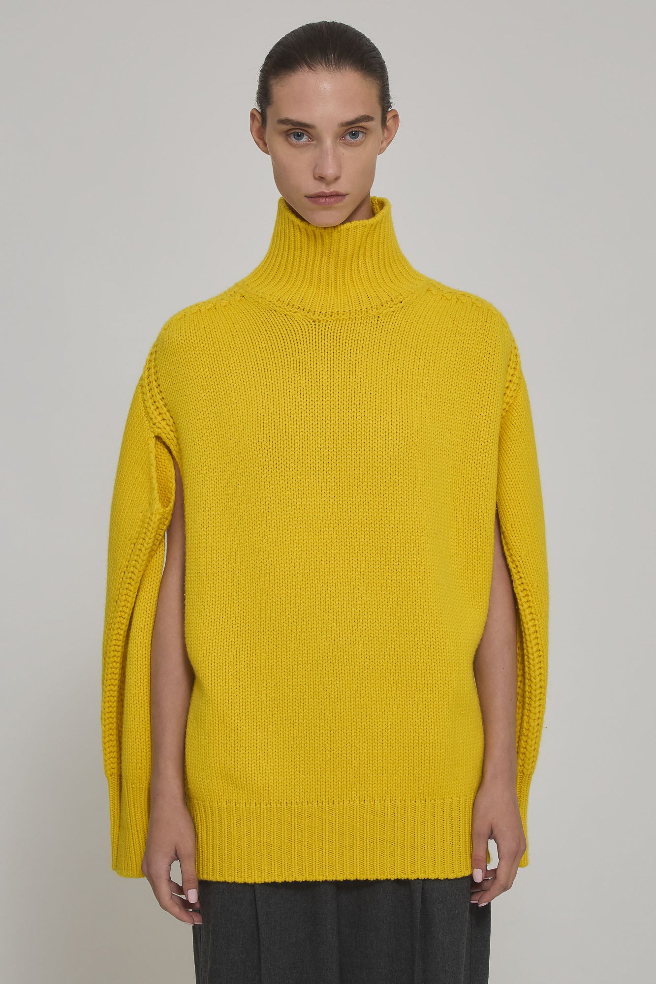 Sa Su Phi Giovanna Abito cashmere collo alto giallo