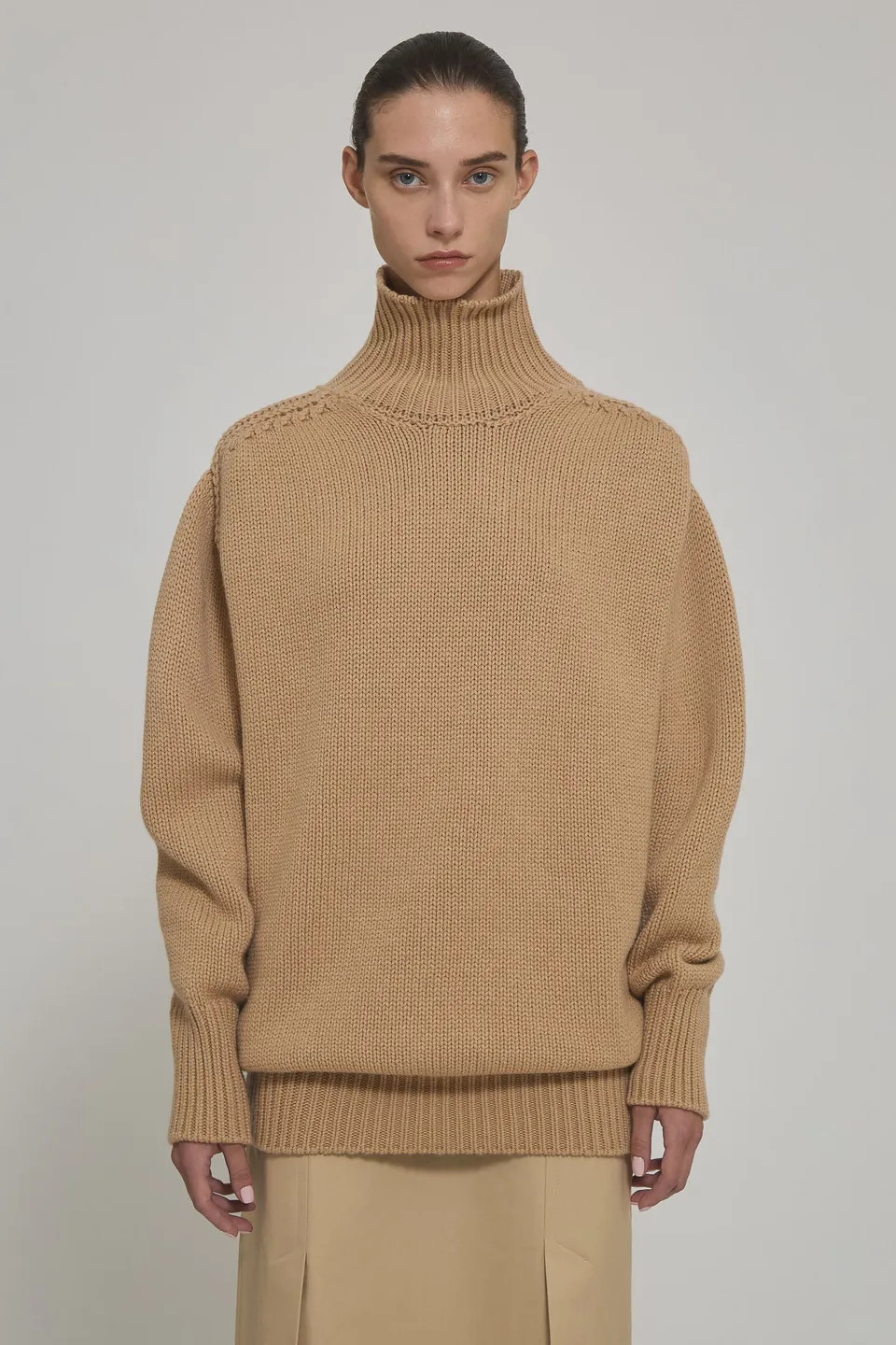 Sa Su Phi Giovanna abito in cashmere collo alto beige