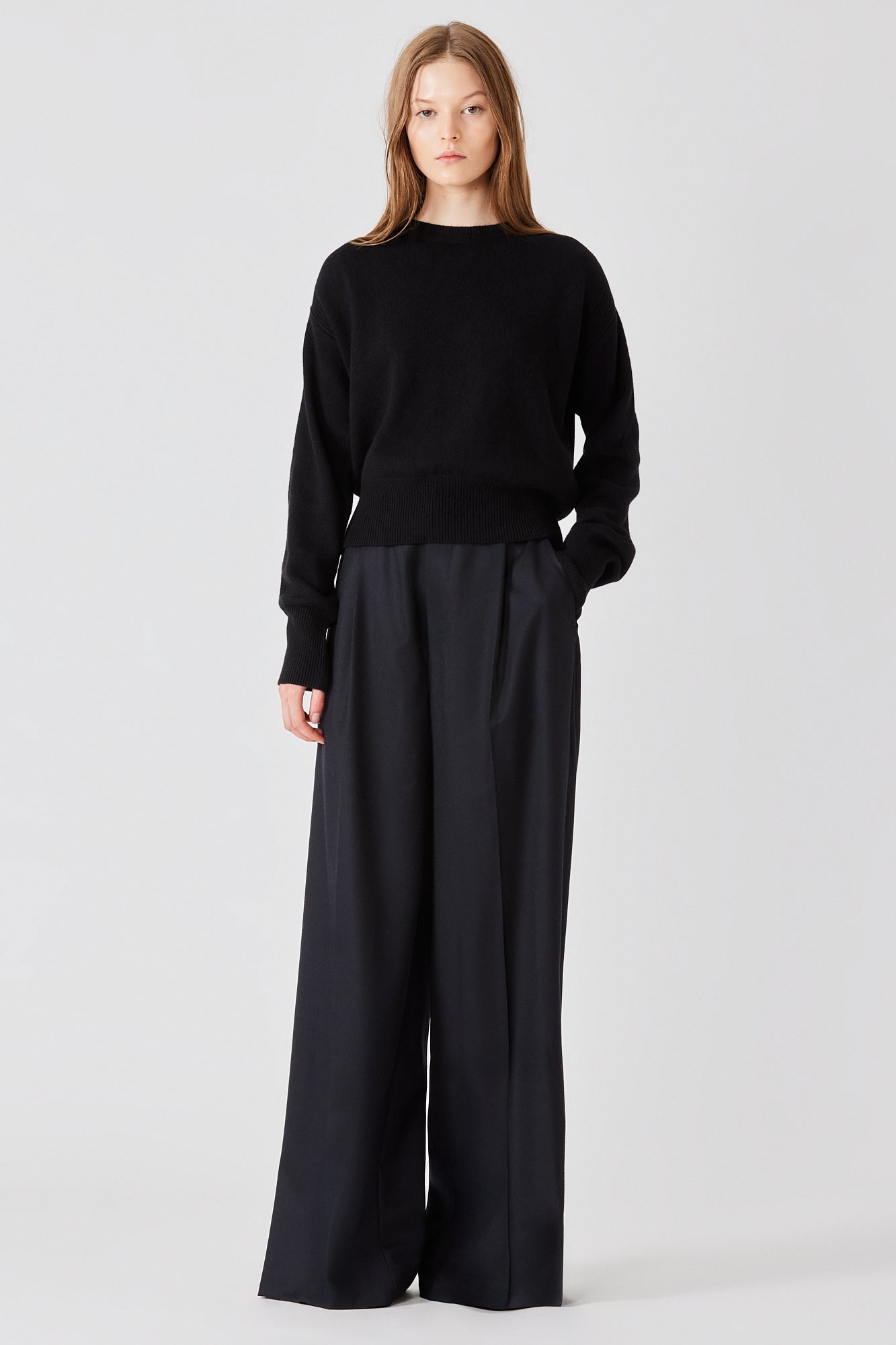 Sa Su Phi Lea maglione cashmere scollo rotondo nero