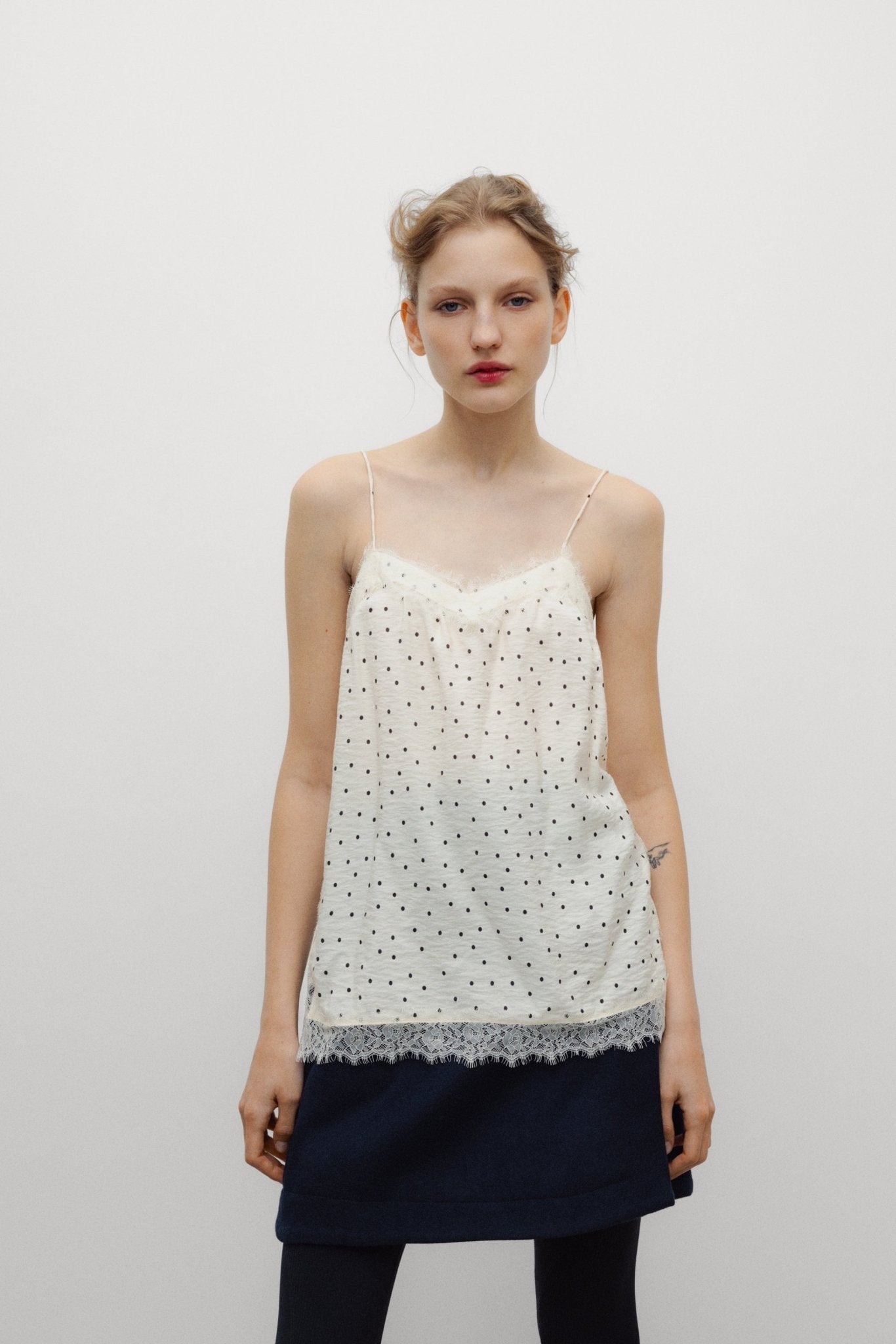 The New Society Polka top donna pois in viscosa con pizzo
