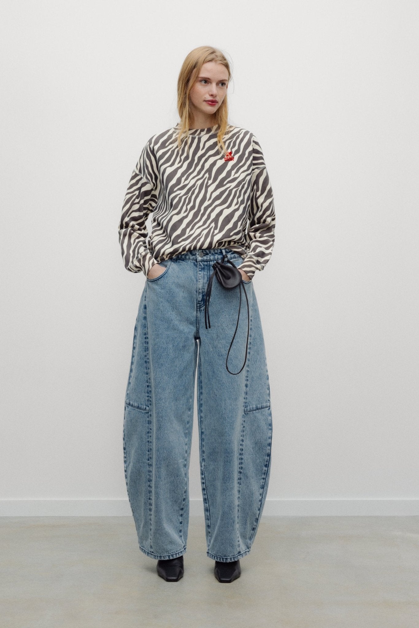 The New Society TNS Logo Woman Sweatshirt felpa zebra cotone