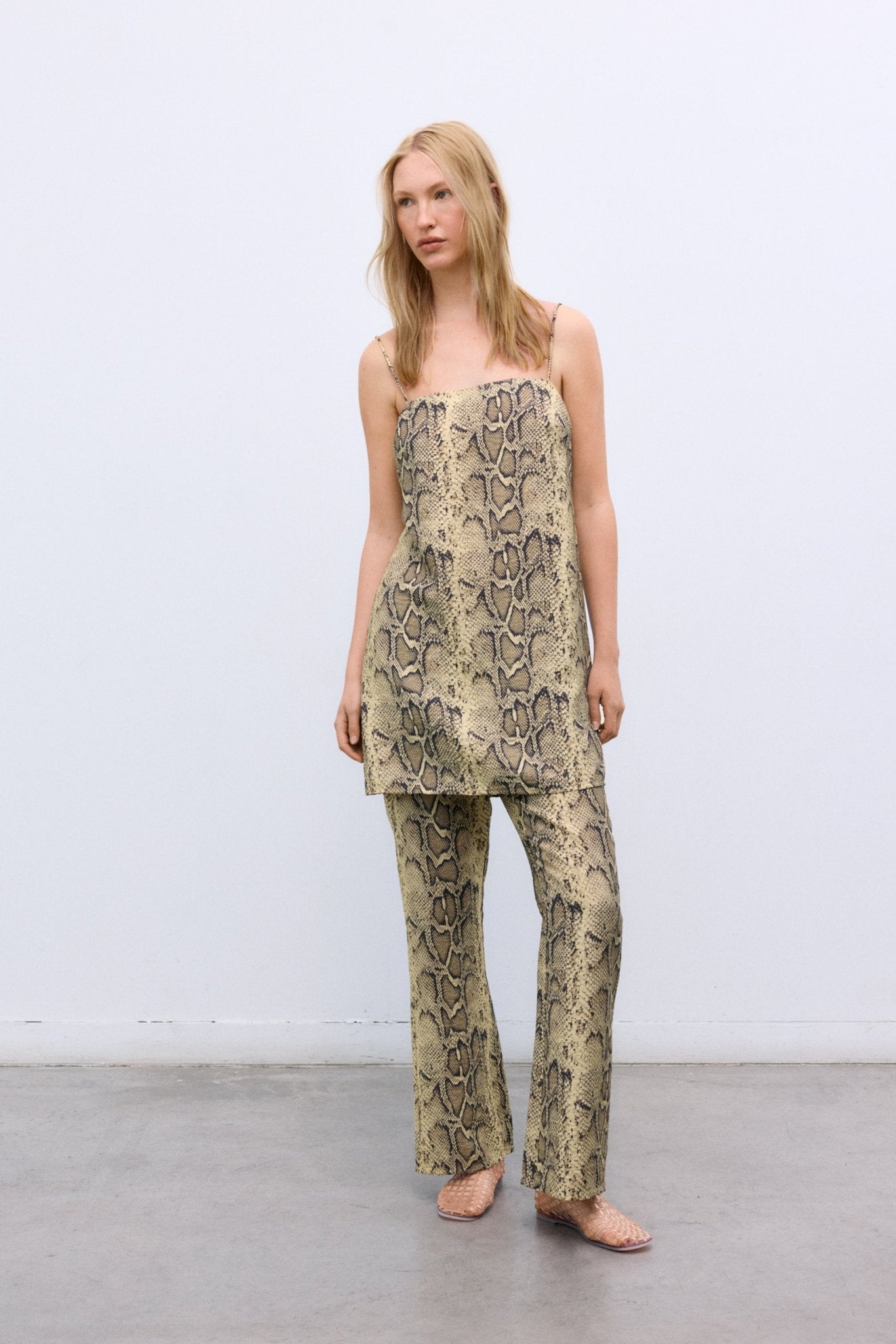 The New Society Nettle top snake print viscosa