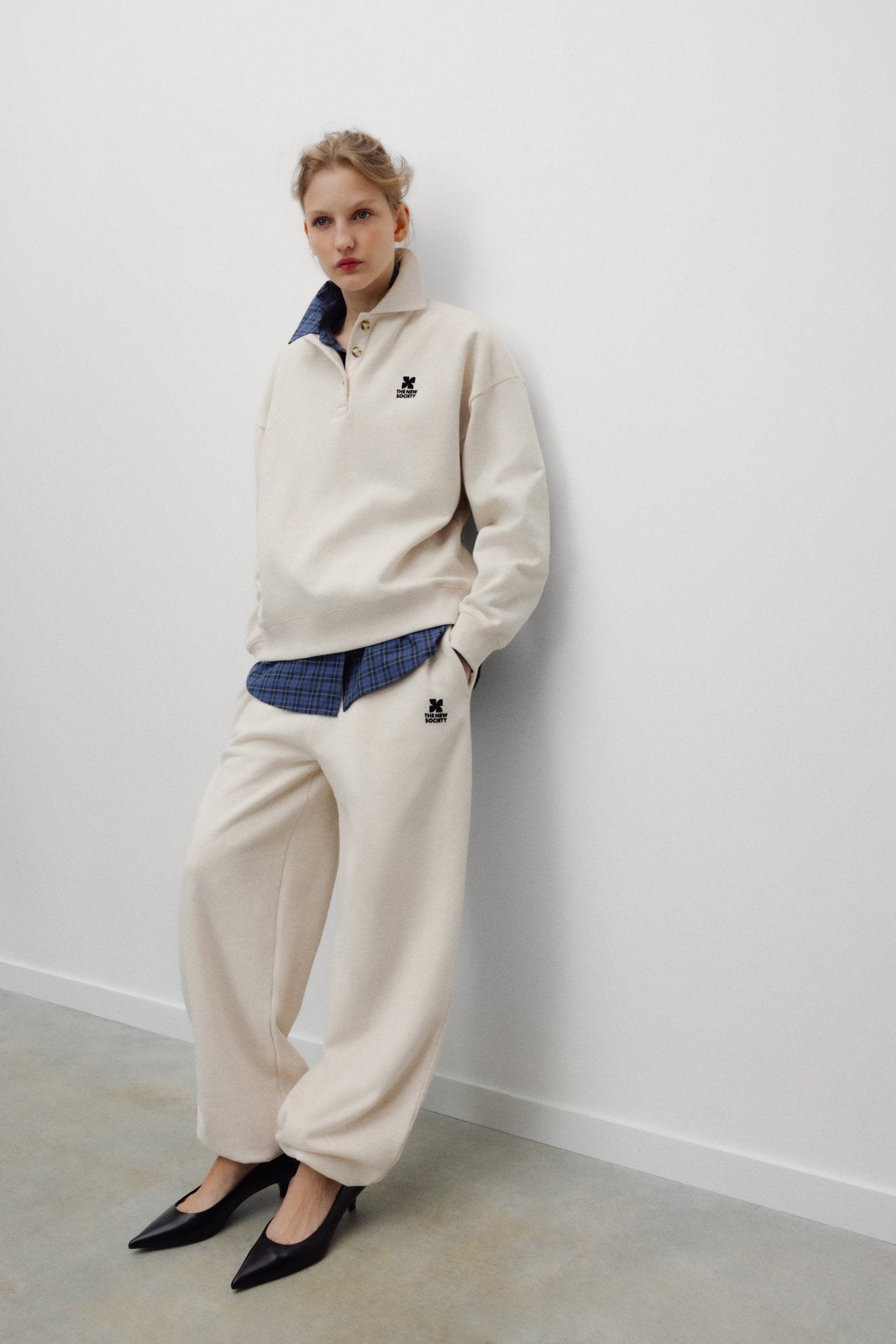 The New Society TNS Logo Woman Jogging pantaloni bianco cotone