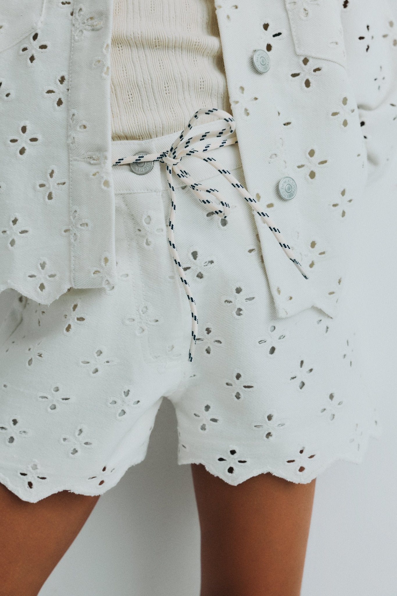 The New Society Camelia shorts denim ricamati cotone