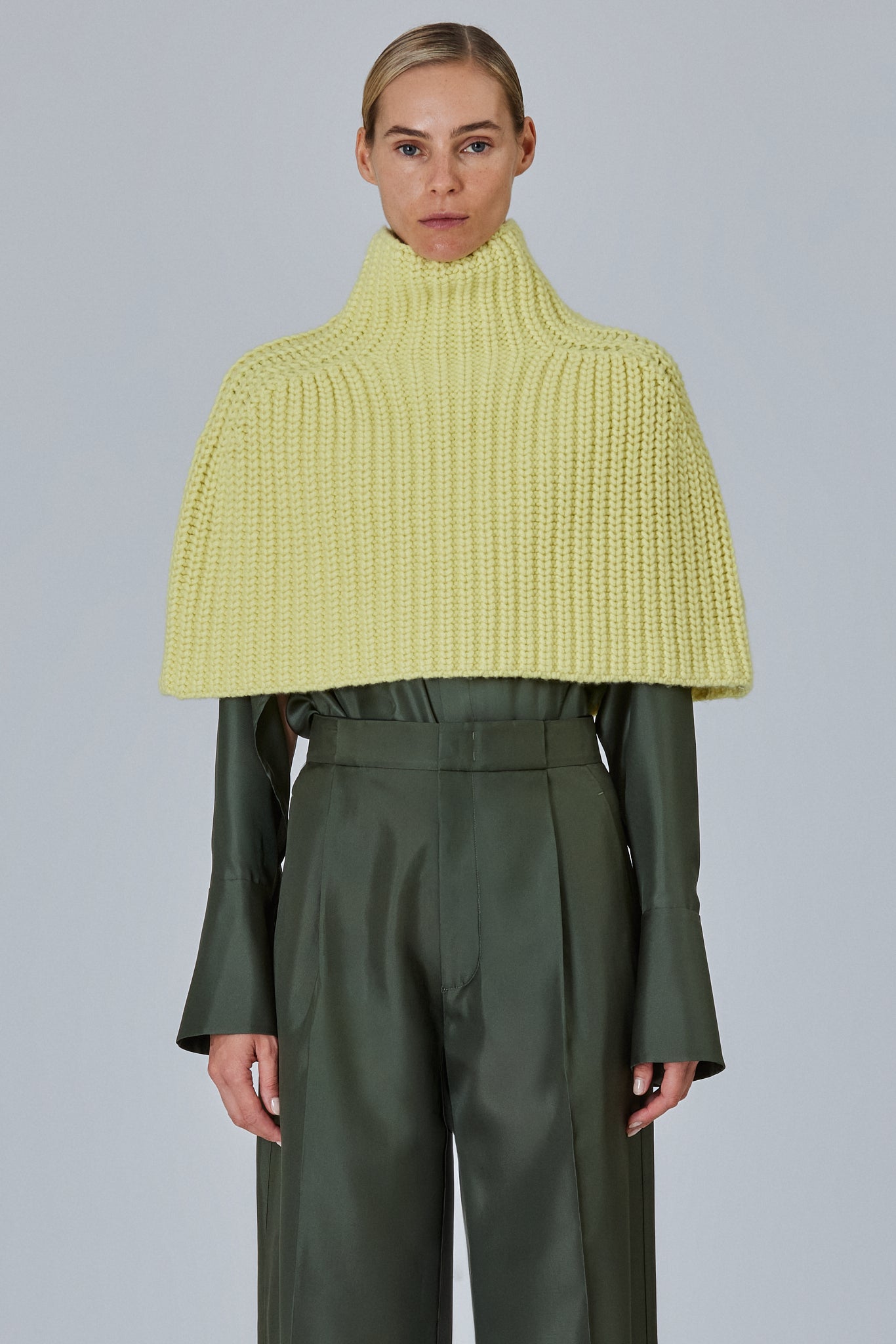 Sa Su Phi Superpiuma Mini Cape mantella cashmere