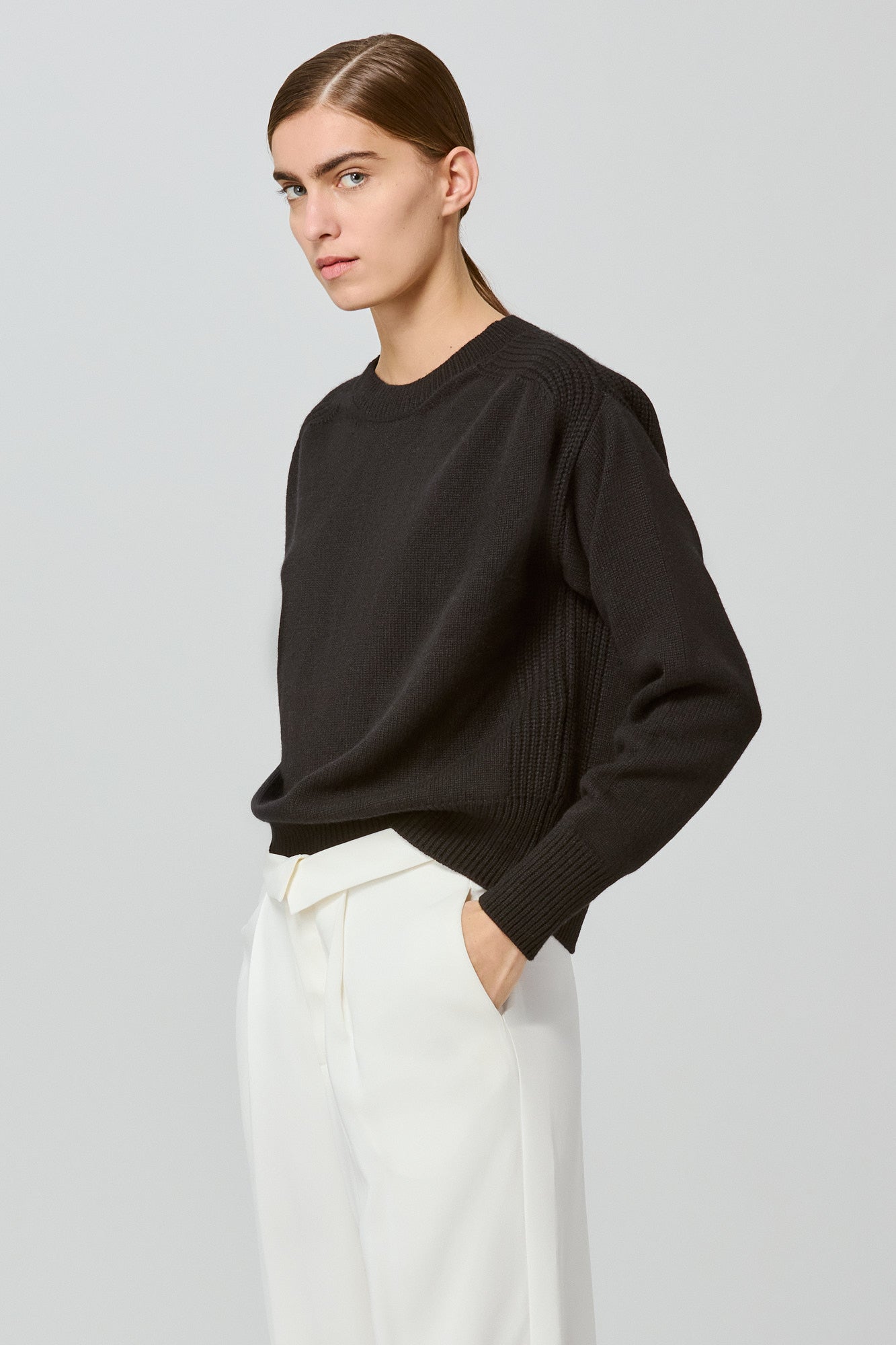 Sa Su Phi Medea maglione cashmere nero girocollo