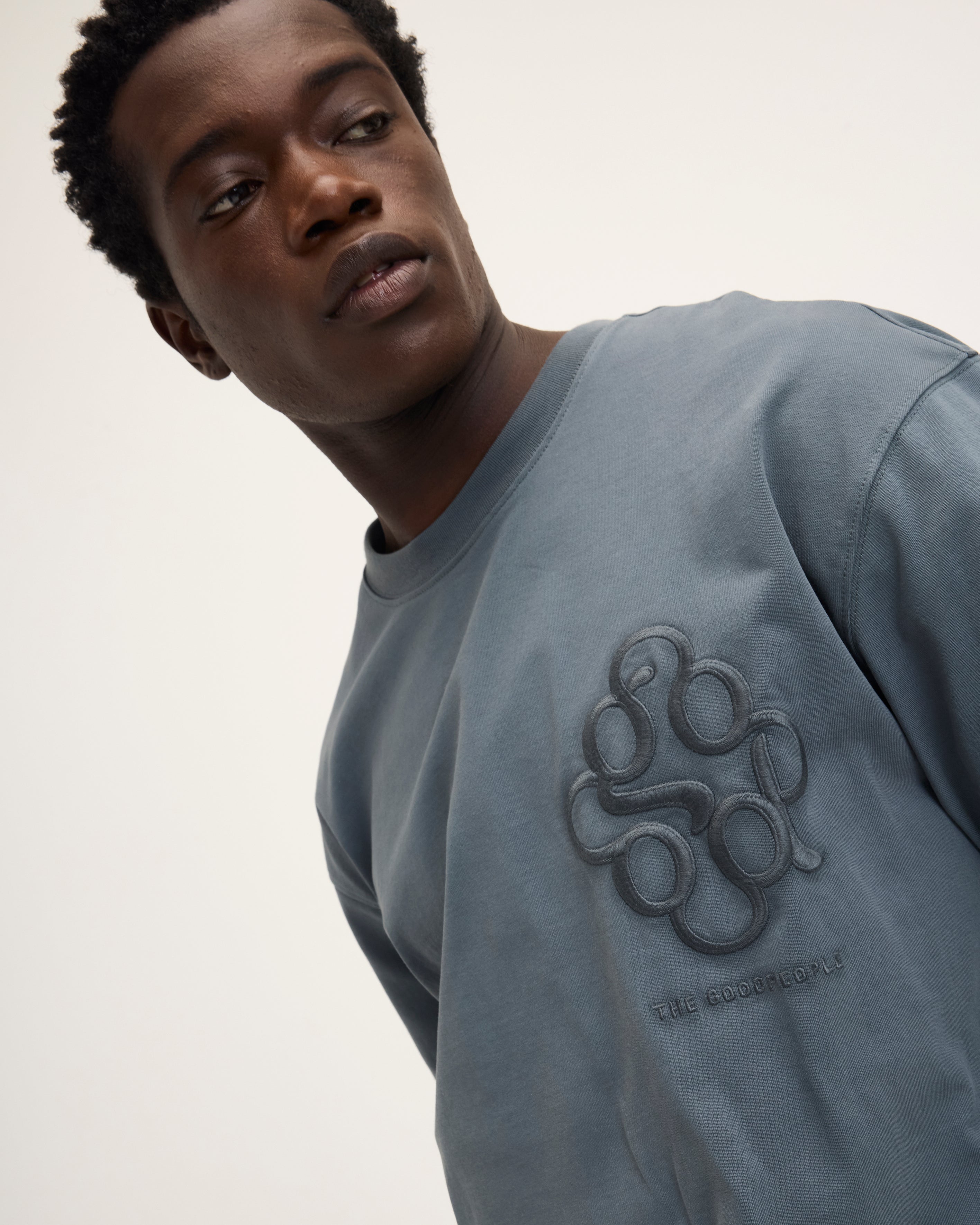 Goodpeople Thomas t-shirt verde ricamo cotone loose