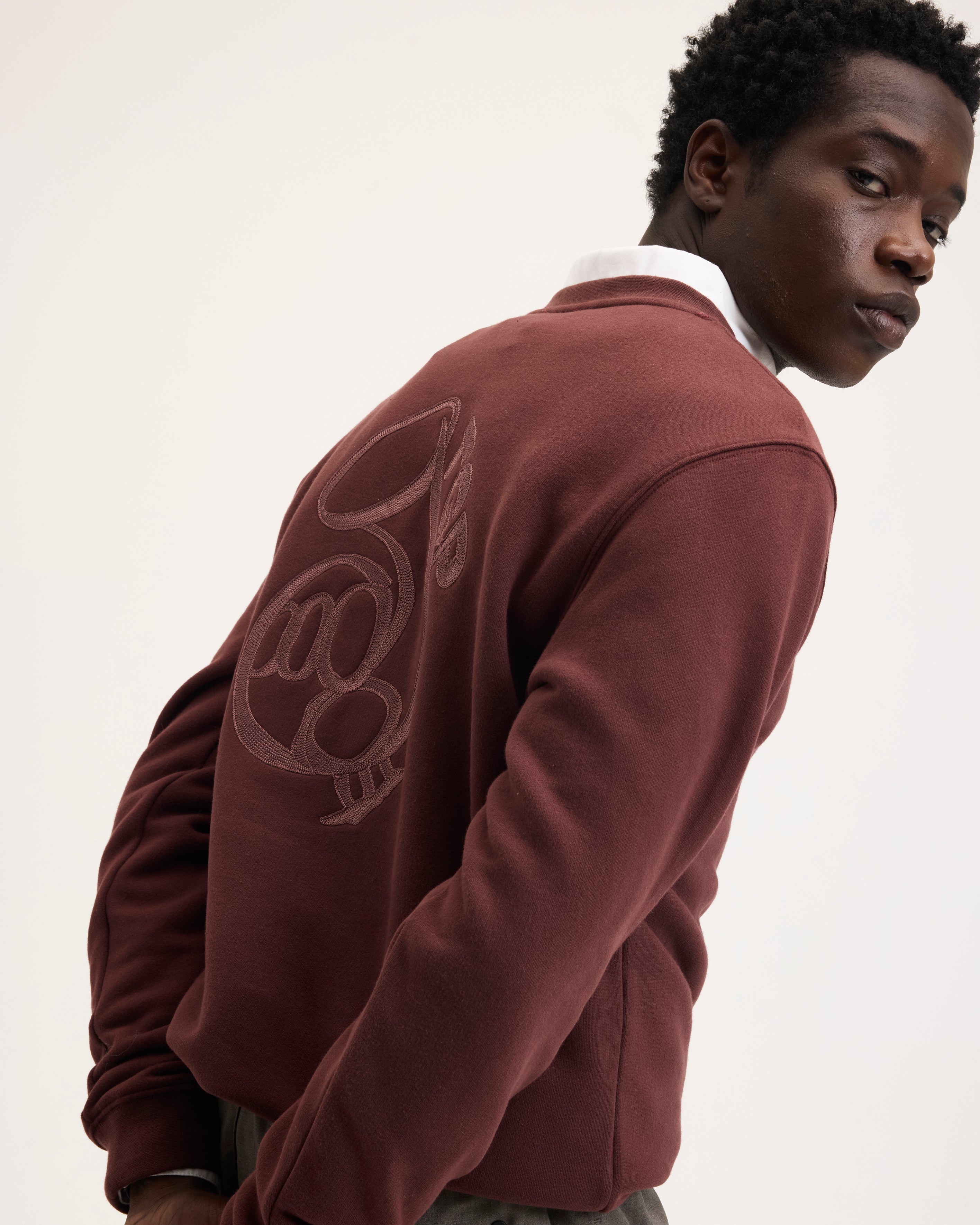 GOODPEOPLE Look maglione cotone Bordeaux ricamo