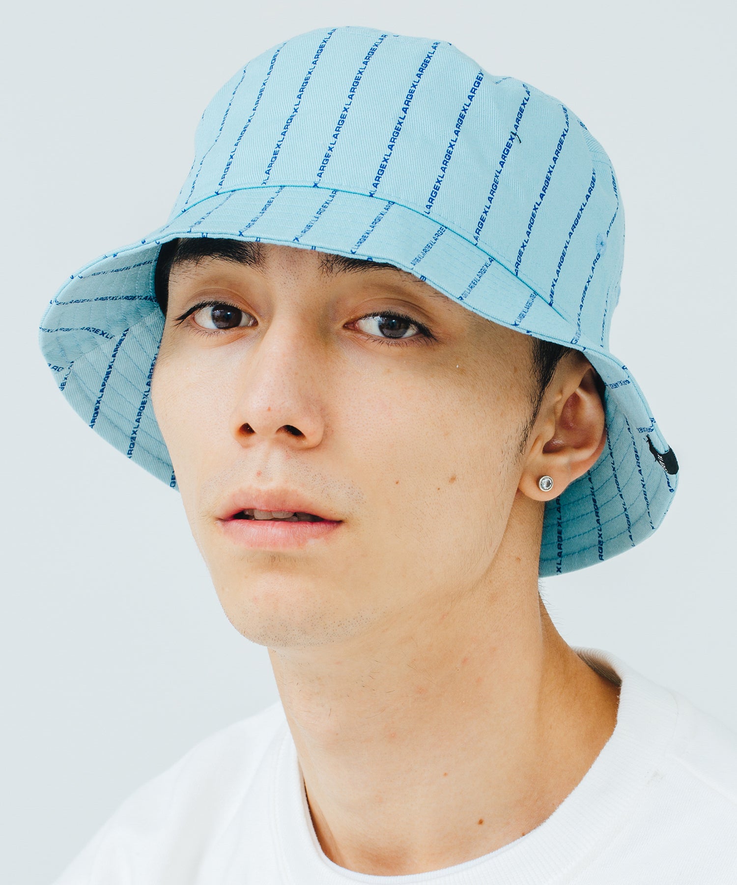 X-Large Allover Logo bucket hat bianco M cotone