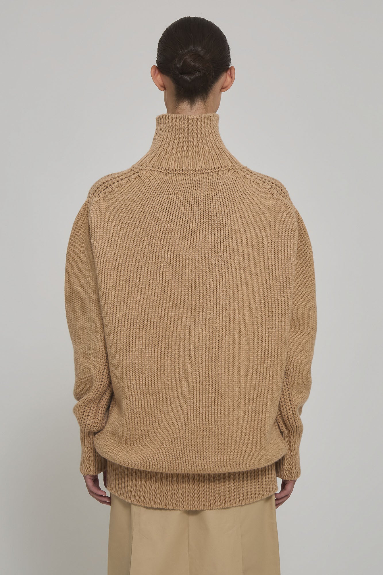 Sa Su Phi Giovanna abito in cashmere collo alto beige