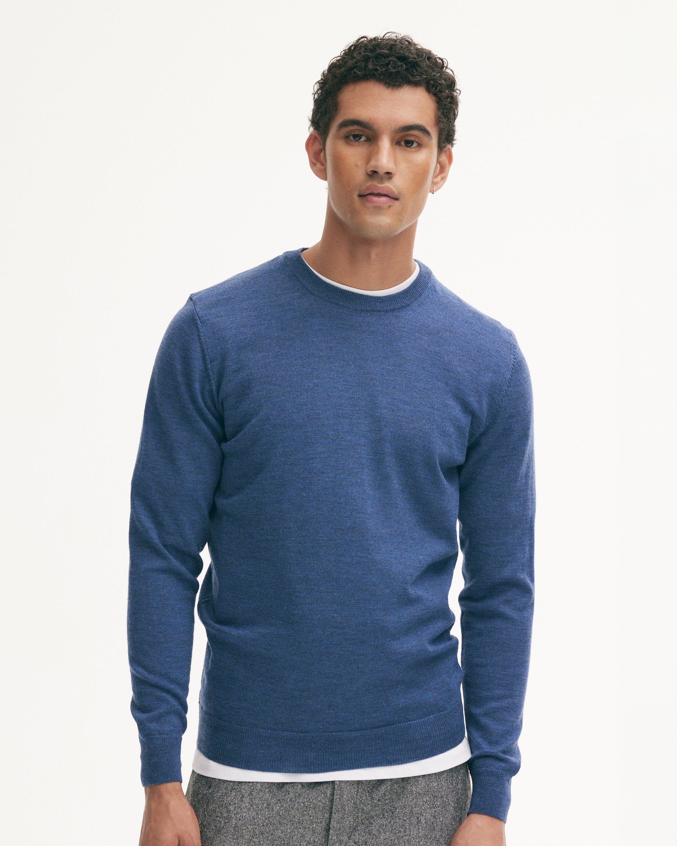 GOODPEOPLE Essential Merino Knit maglione blu denim lana