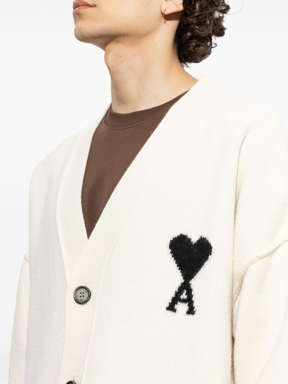 AMI UKC367 018151 cardigan bianco
