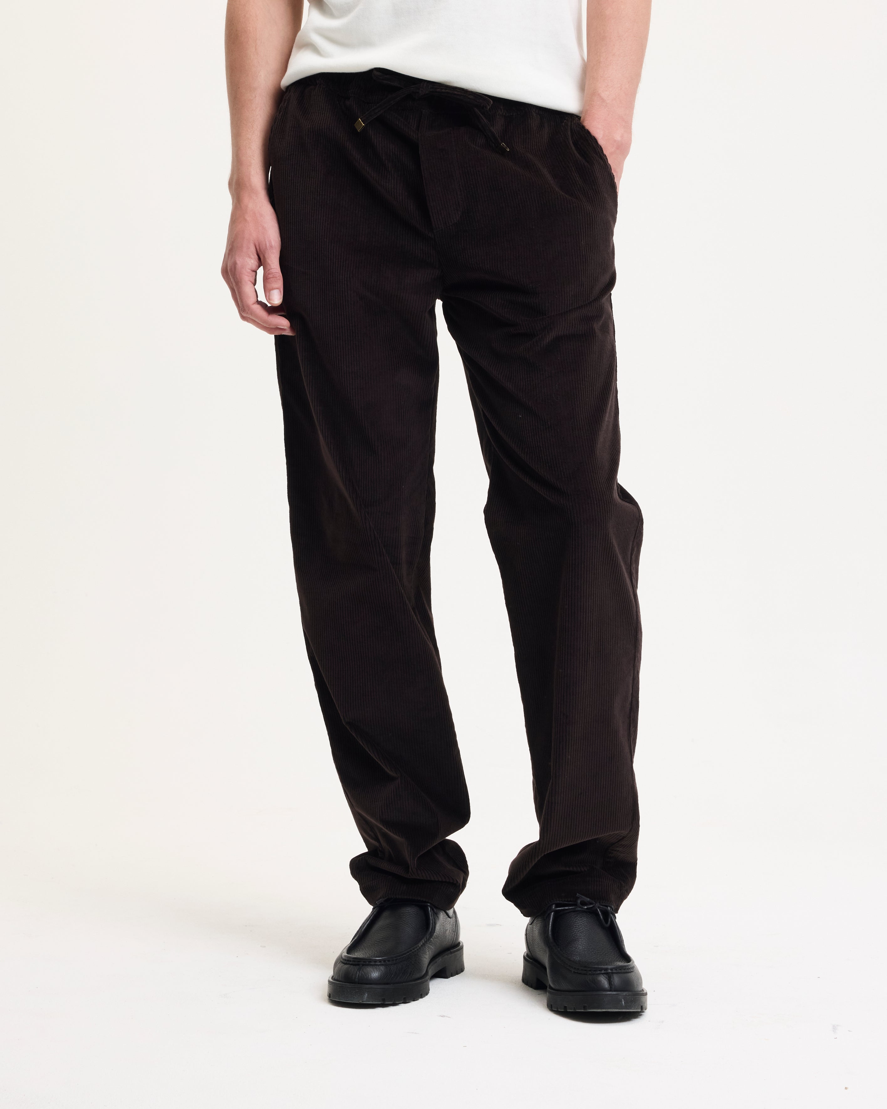 GOODPEOPLE Bob pantaloni velluto marrone relaxed