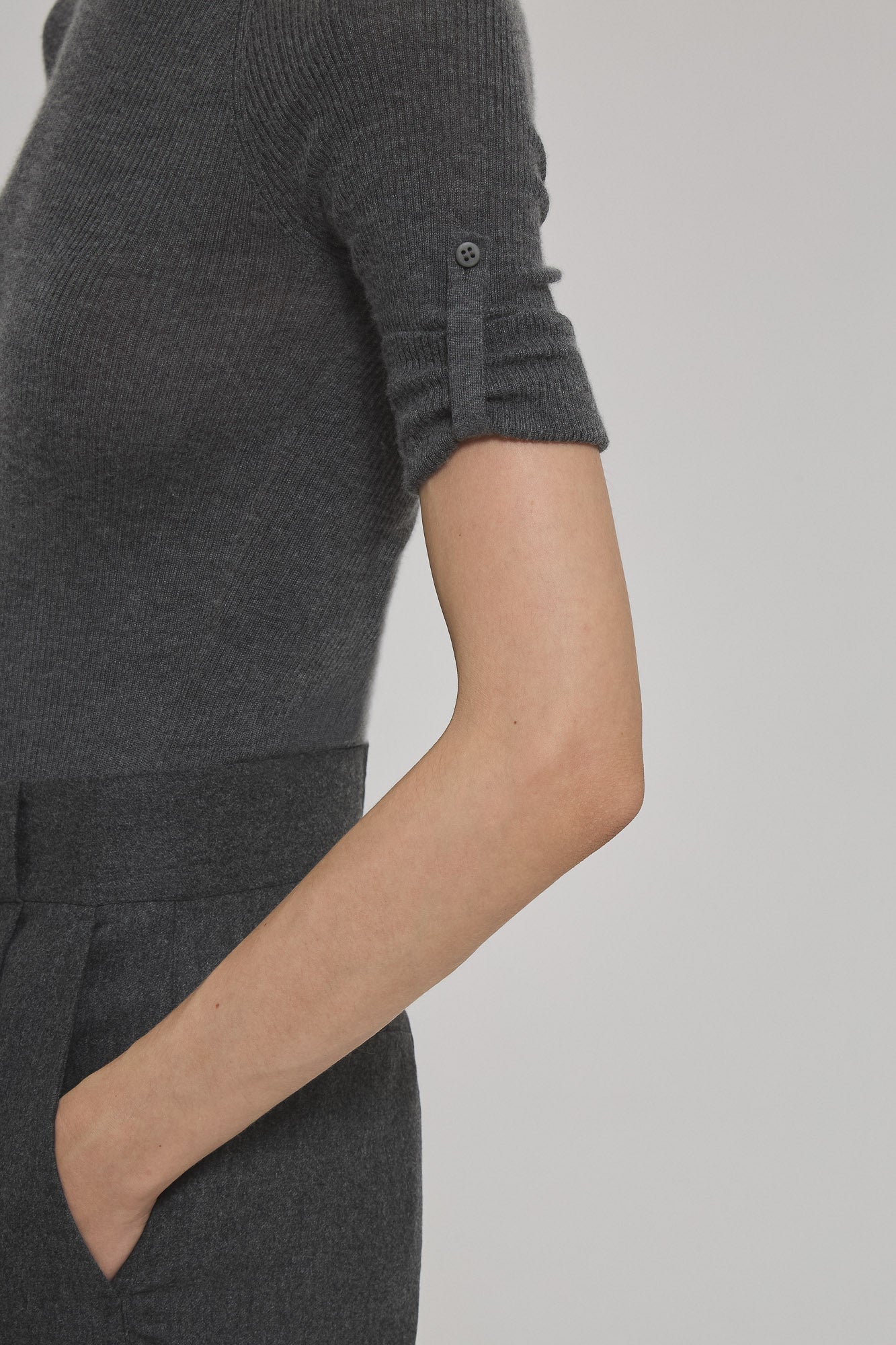 Sa Su Phi maglia girocollo coste cashmere grigia 38