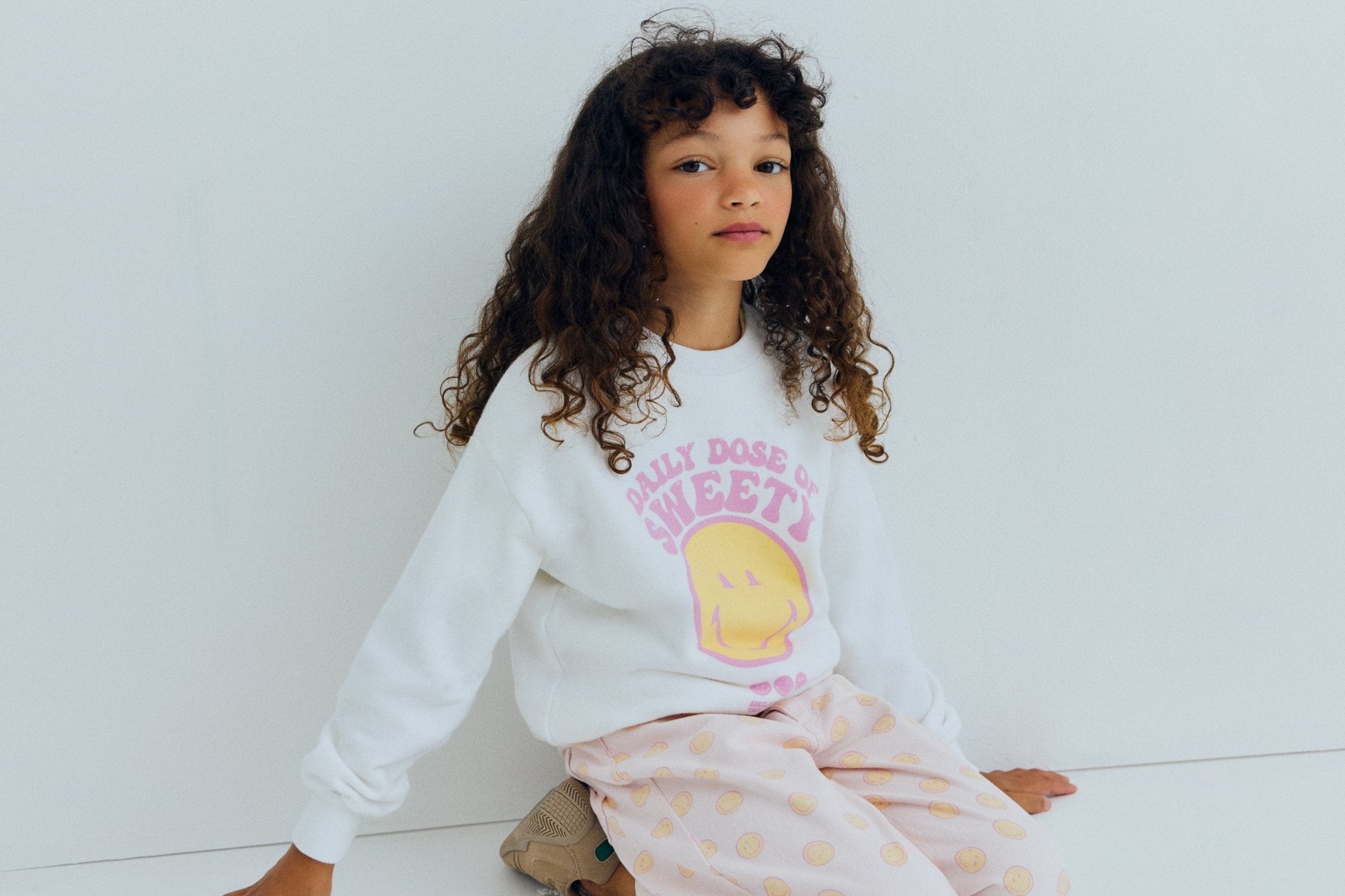 The New Society SmileyWorld Sweatshirt felpa bimba Pure Cloud