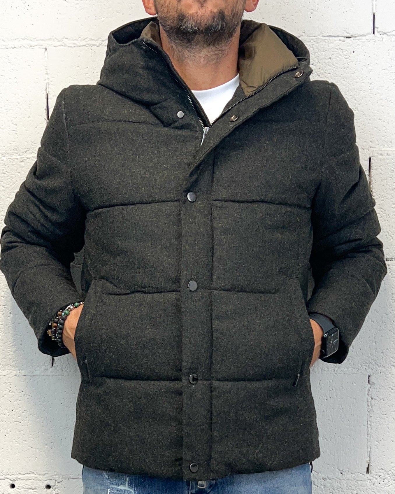 Gianni Lupo piumino grigio militare