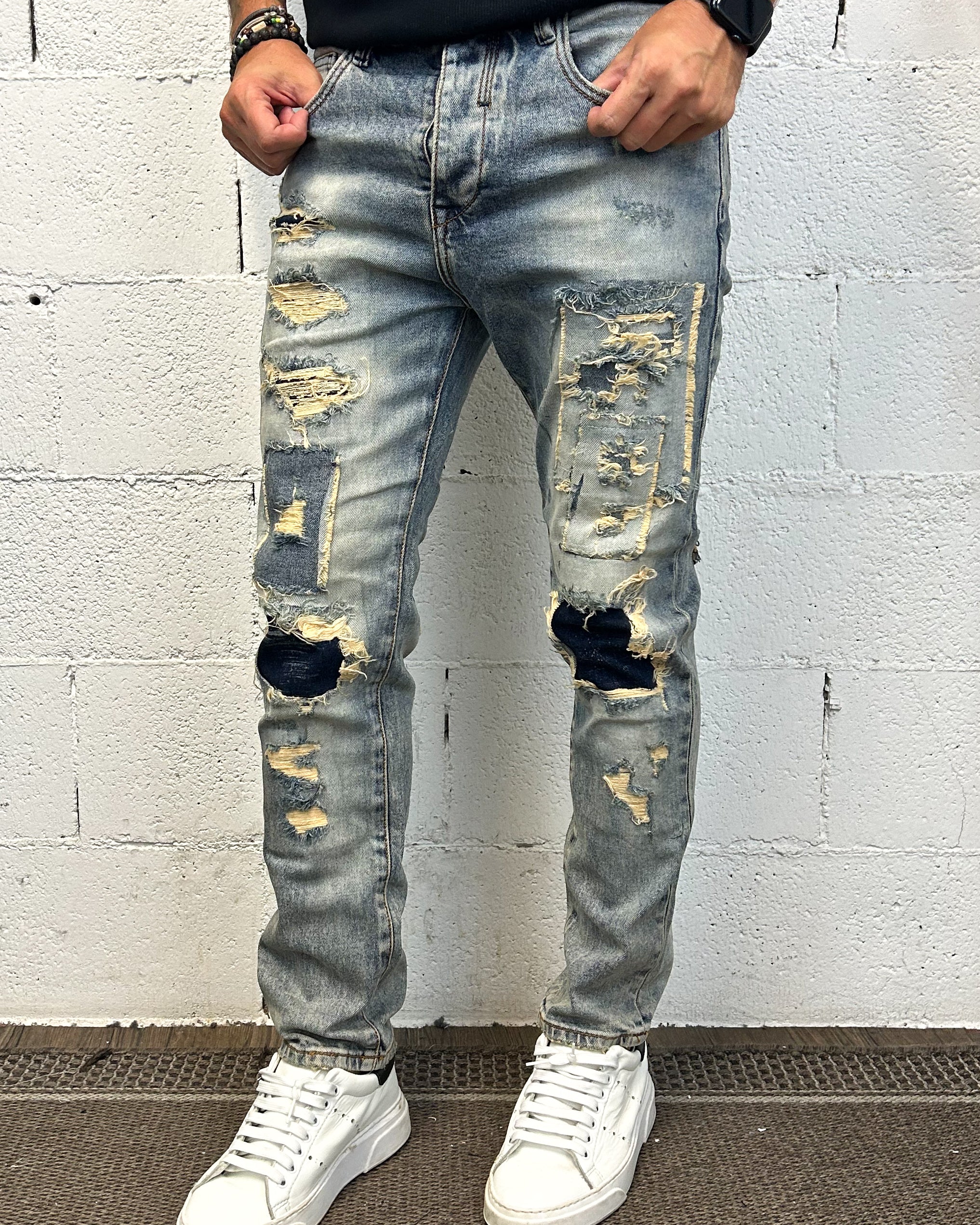 ONLYONE OVER-D Tapered Destroyed jeans strappati