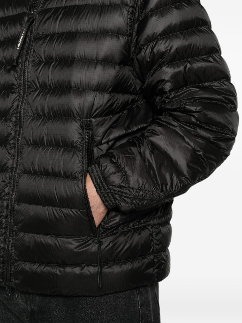 C.P. Company 21CMOW126A piumino uomo nero