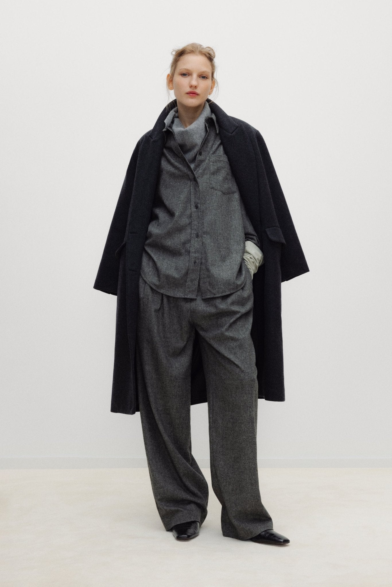 The New Society Opal Pantaloni Donna Lana con Pieghe