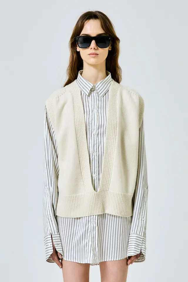 Sa Su Phi top cashmere bianco scollo a V senza maniche