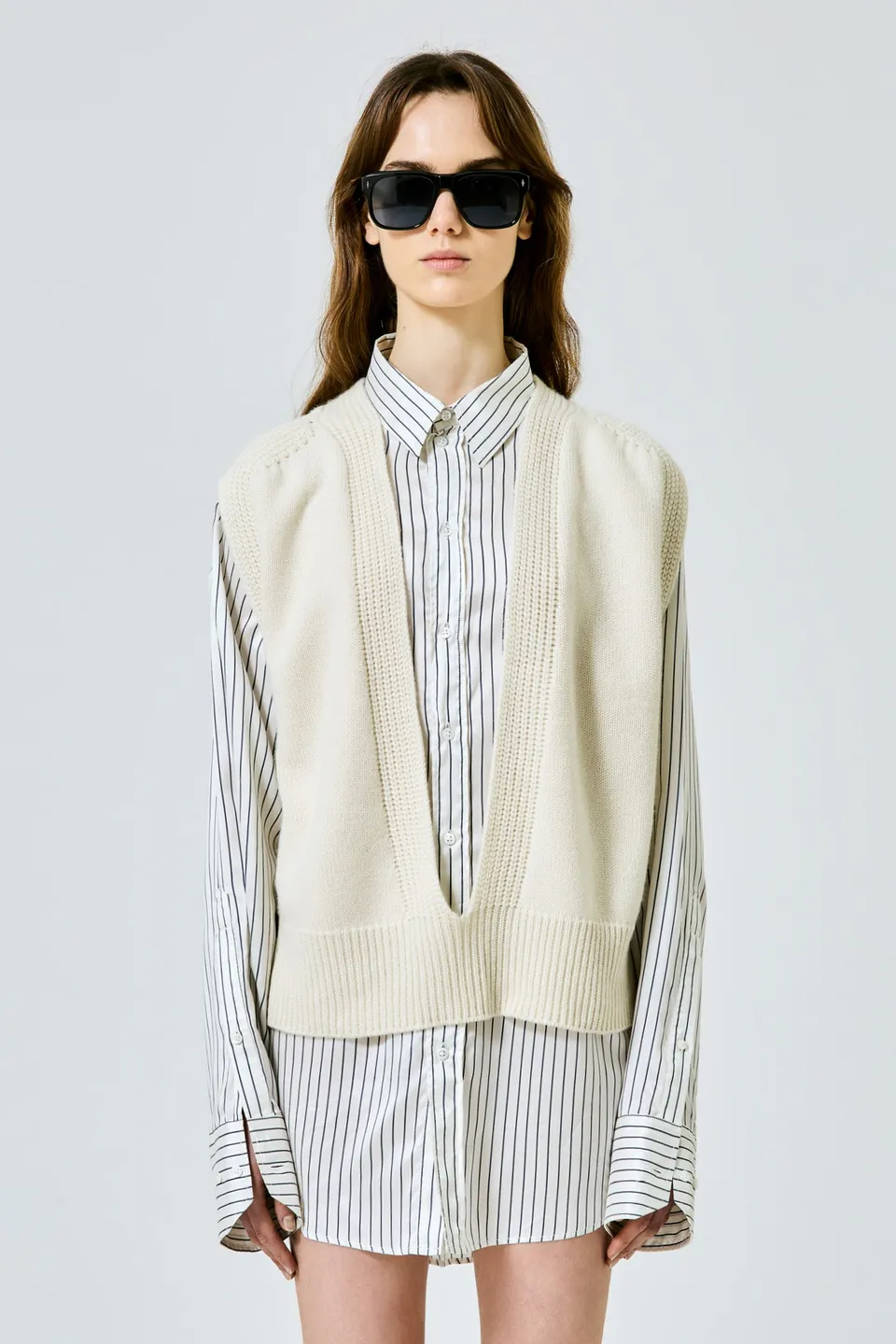 Sa Su Phi top cashmere bianco scollo a V senza maniche