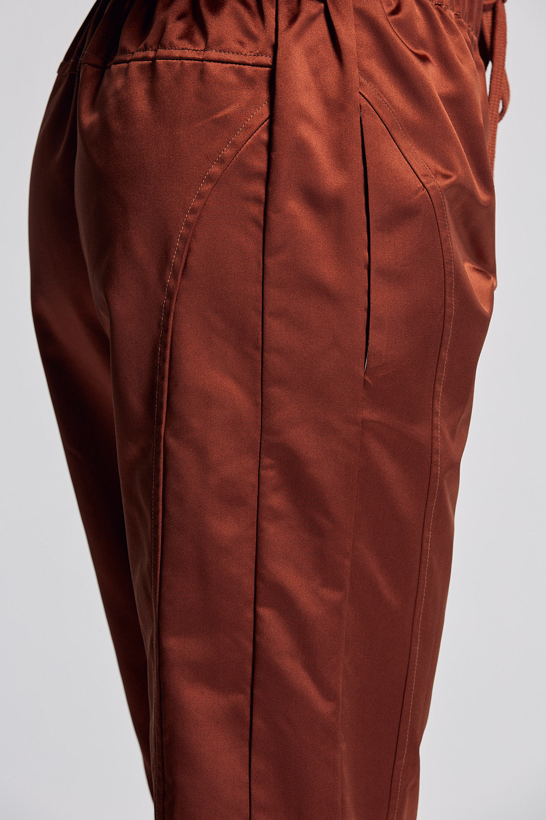 Sa Su Phi Valentina pantaloni jogger seta