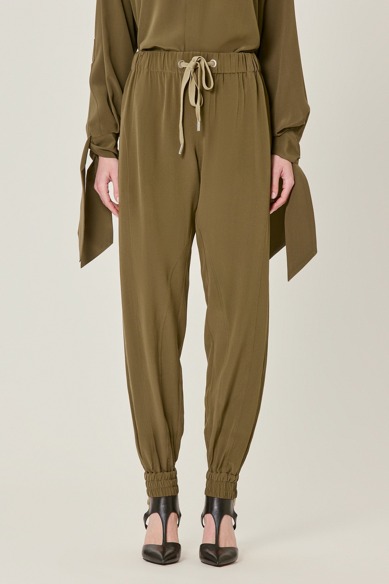 Sa Su Phi Valentina jogger in crepe fango
