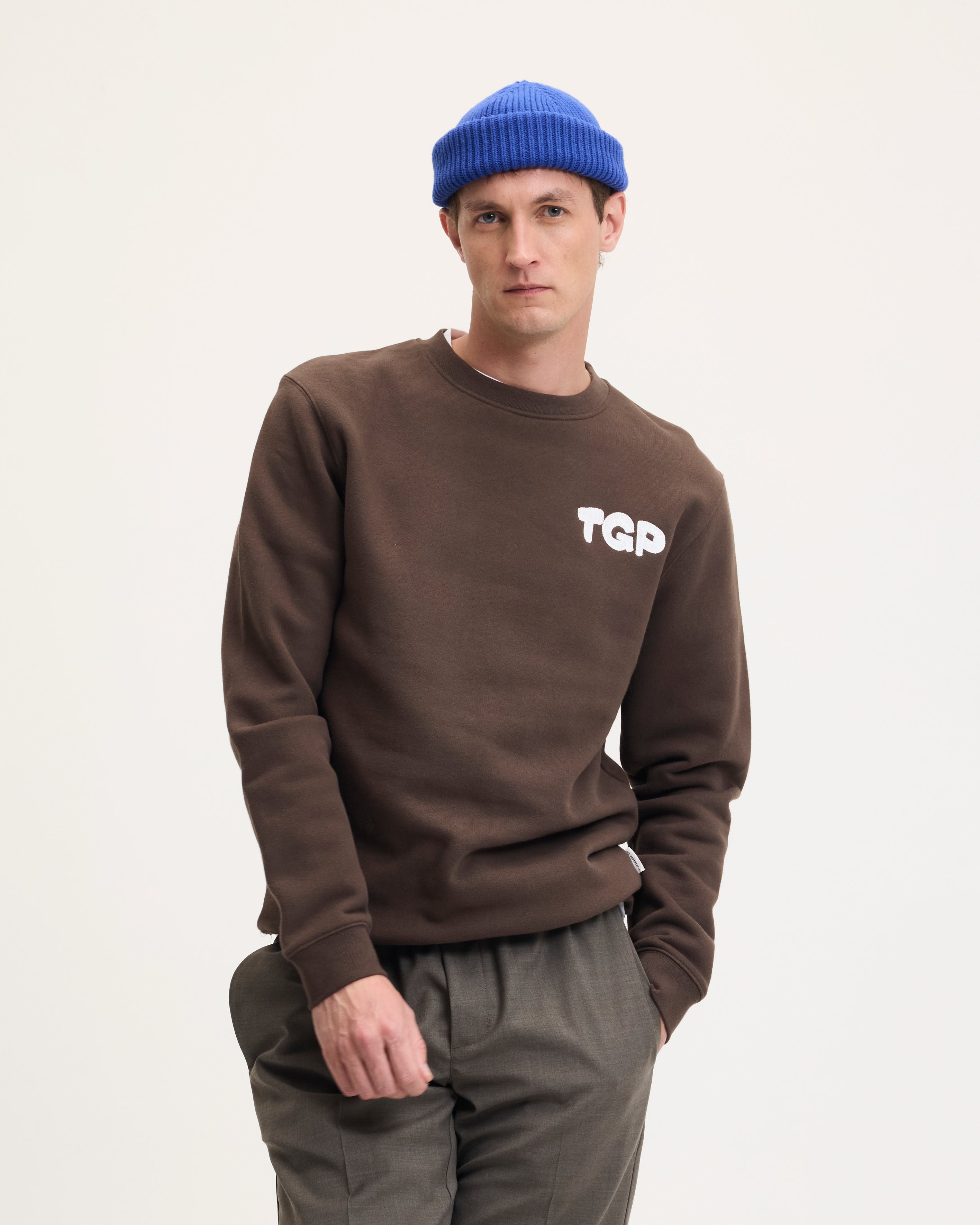 GOODPEOPLE Look Maglione Cotone Marrone Ricamo