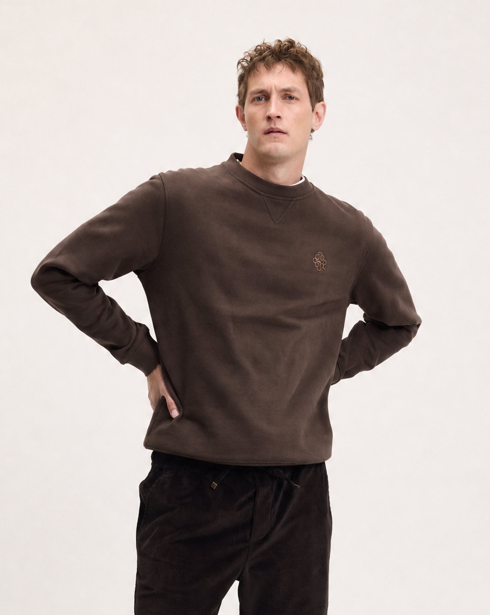 GOODPEOPLE Lommy maglione girocollo marrone