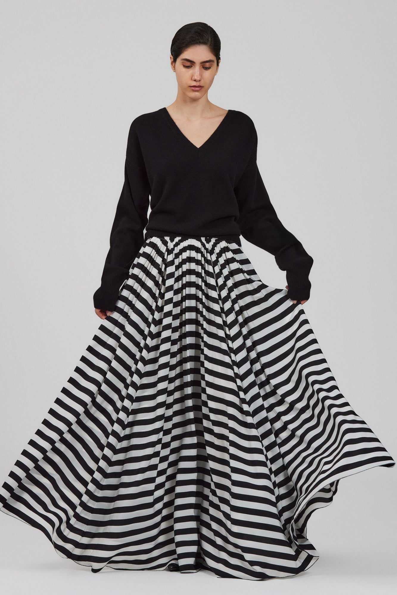 Sa Su Phi Lavinia maglione cashmere scollo V nero