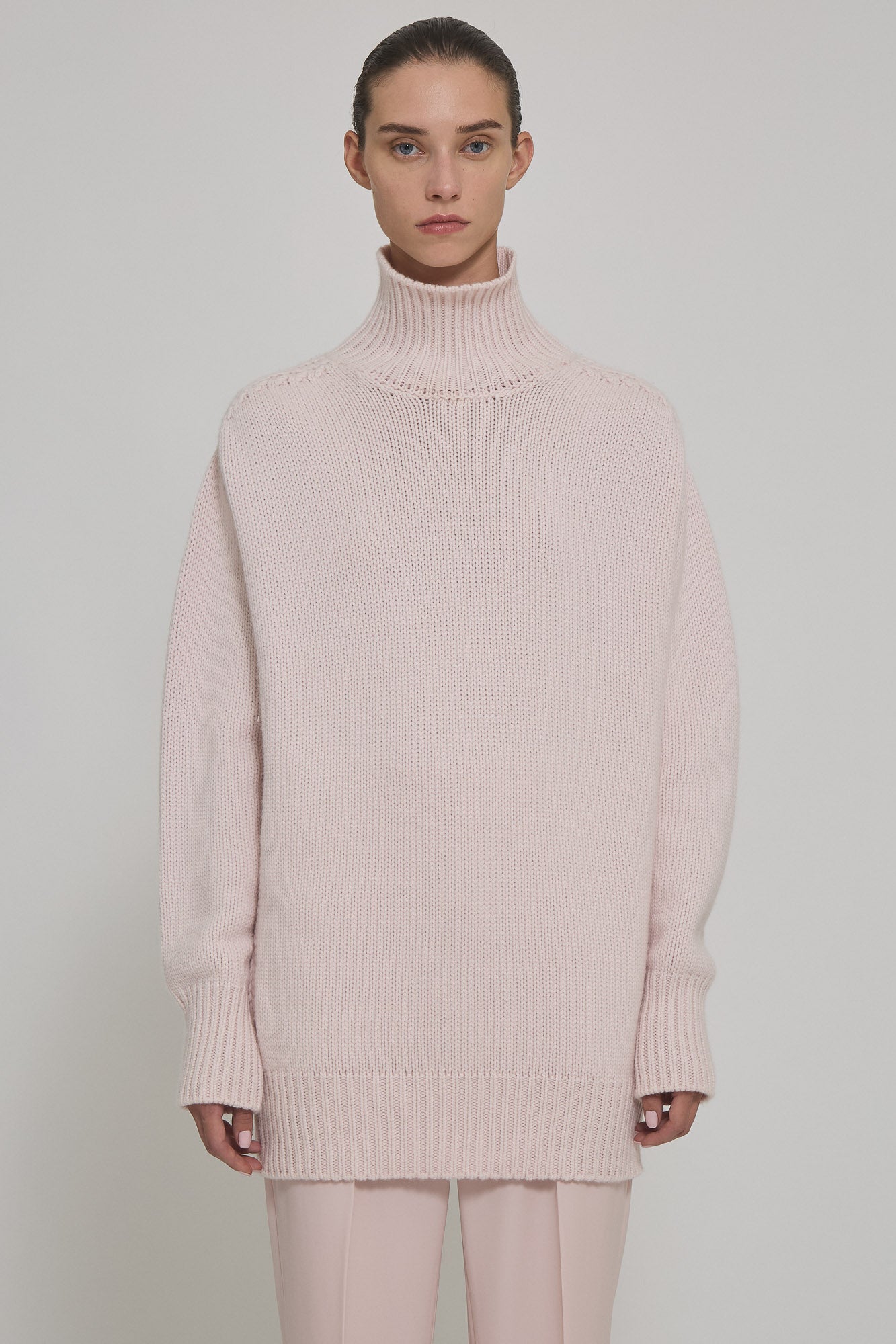 Sa Su Phi Giovanna abito cashmere rosa collo alto
