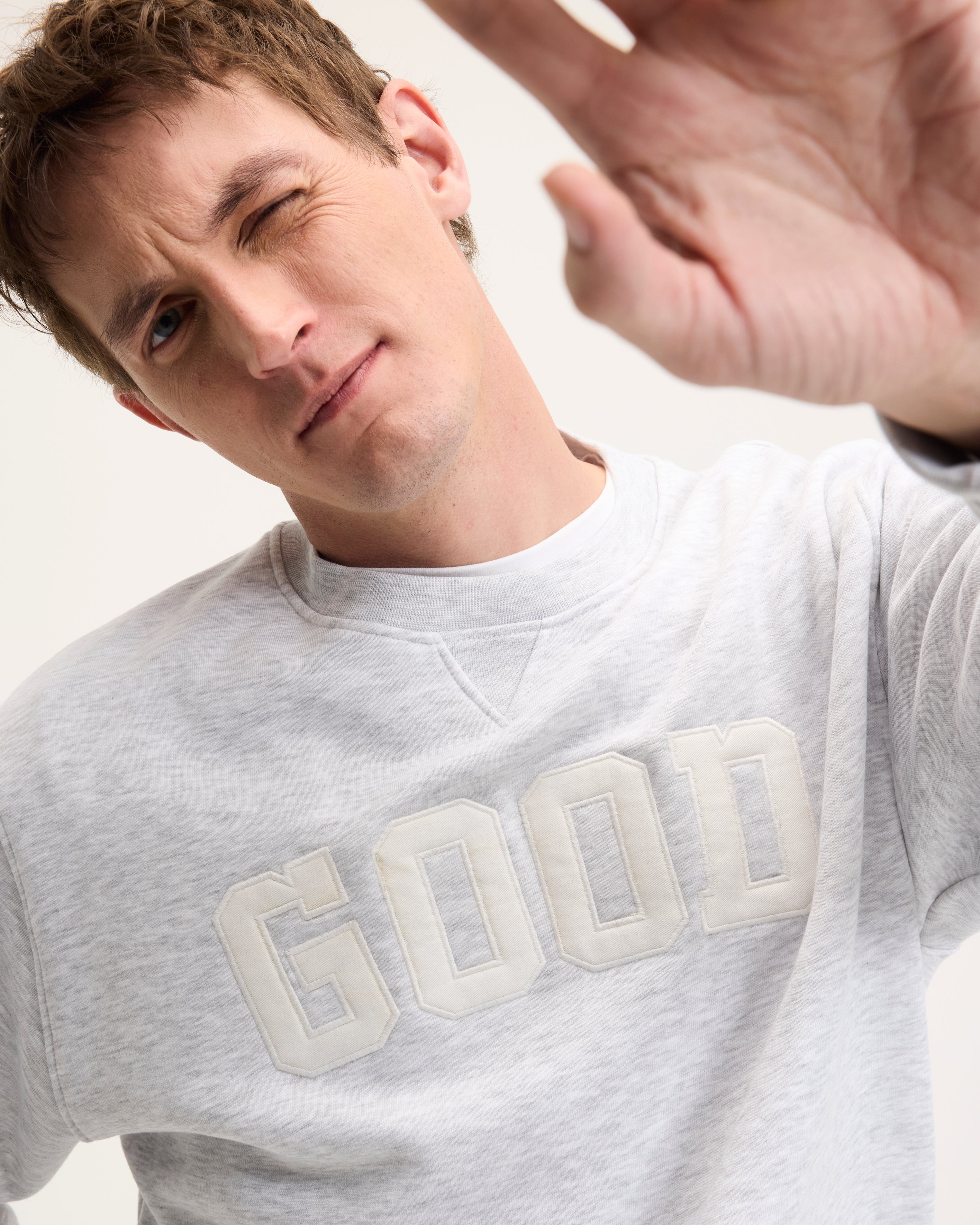 Goodpeople Leff Good Artwork maglione grigio chiaro